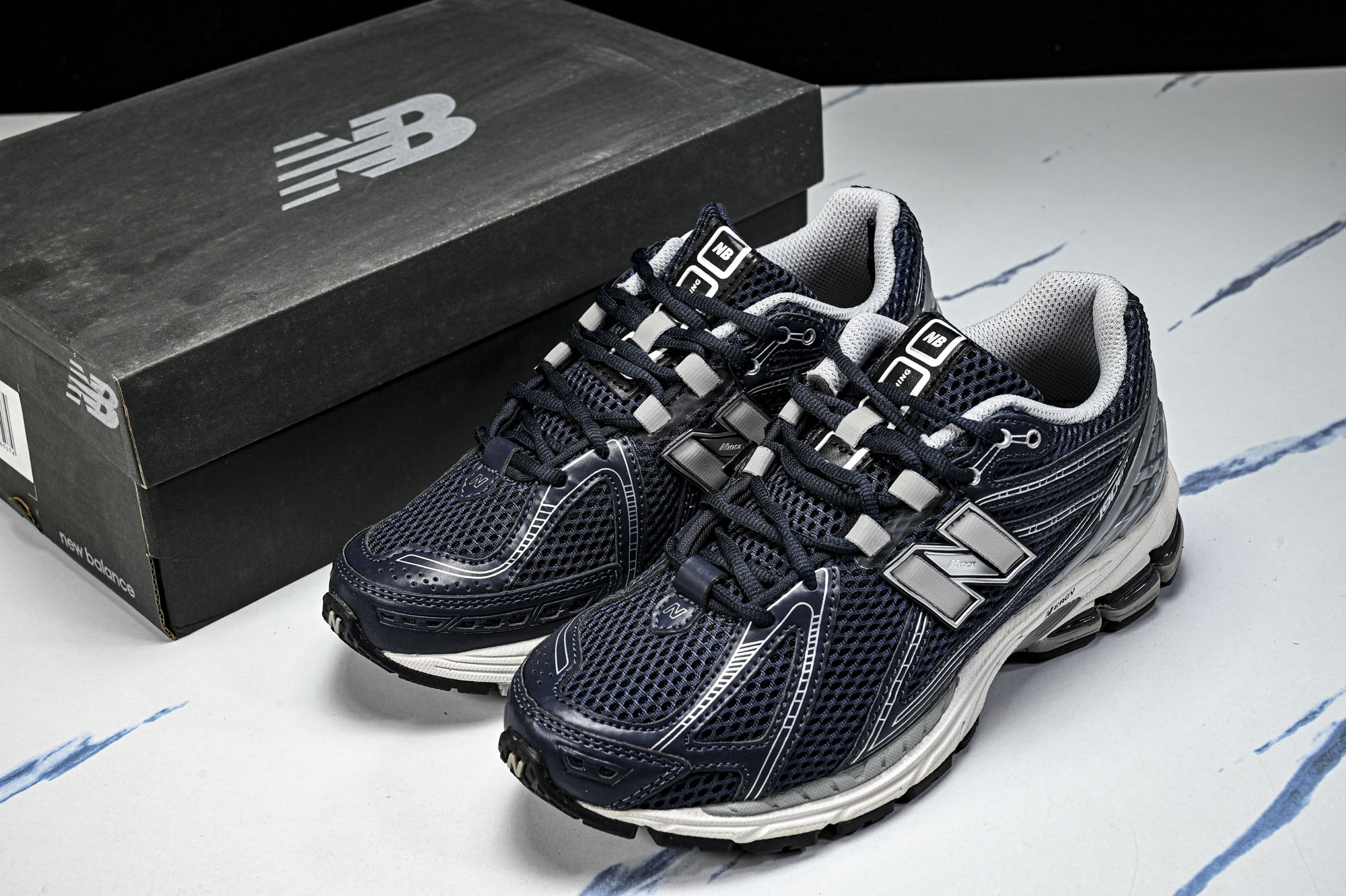 New Balance 1906系列复古老爹风休闲运动慢跑鞋M1906RCA #YZ010#鞋款灵感源自