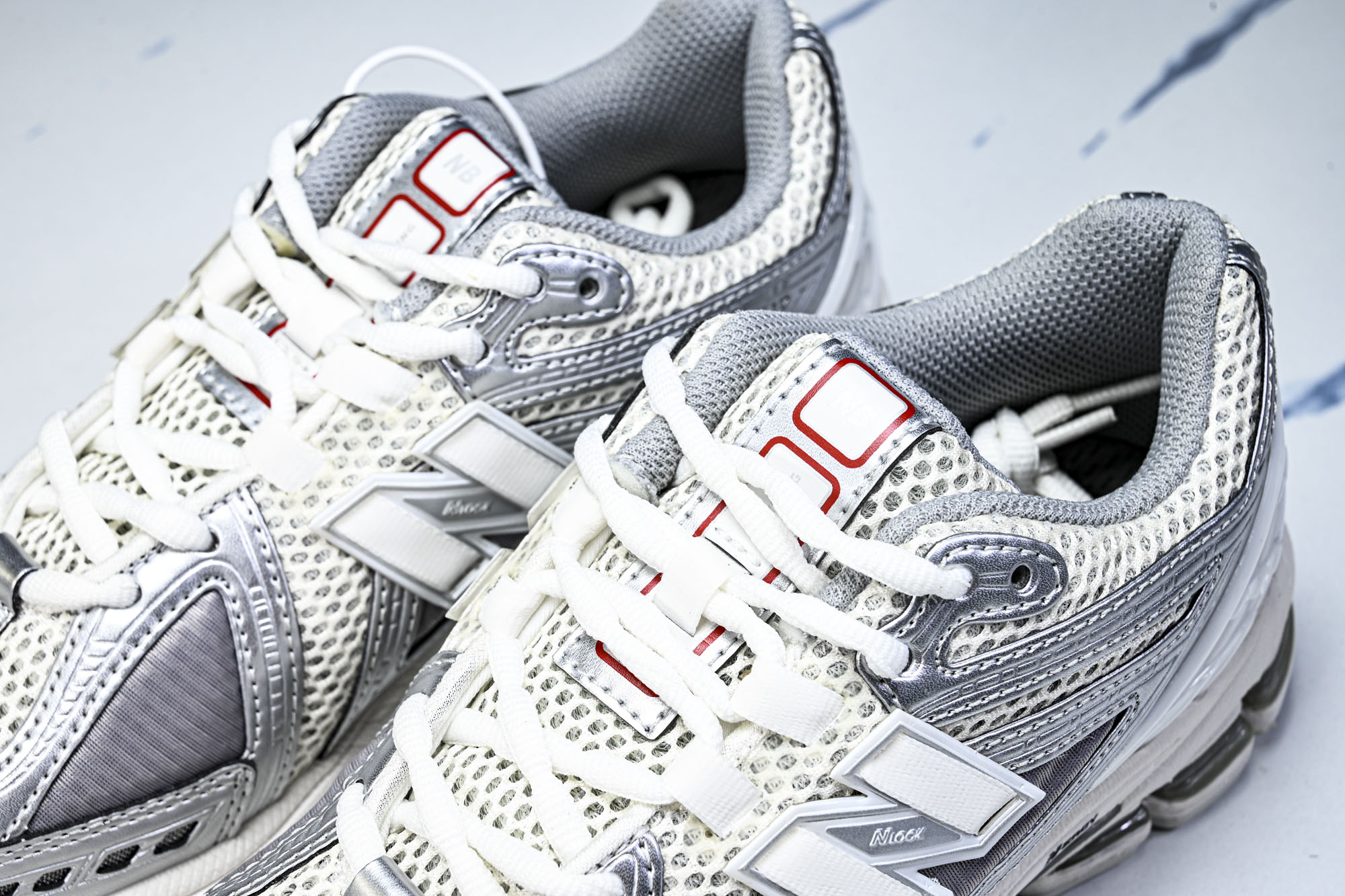 New Balance 1906系列复古老爹风休闲运动慢跑鞋M1906RCB #YZ010#鞋款灵感源自
