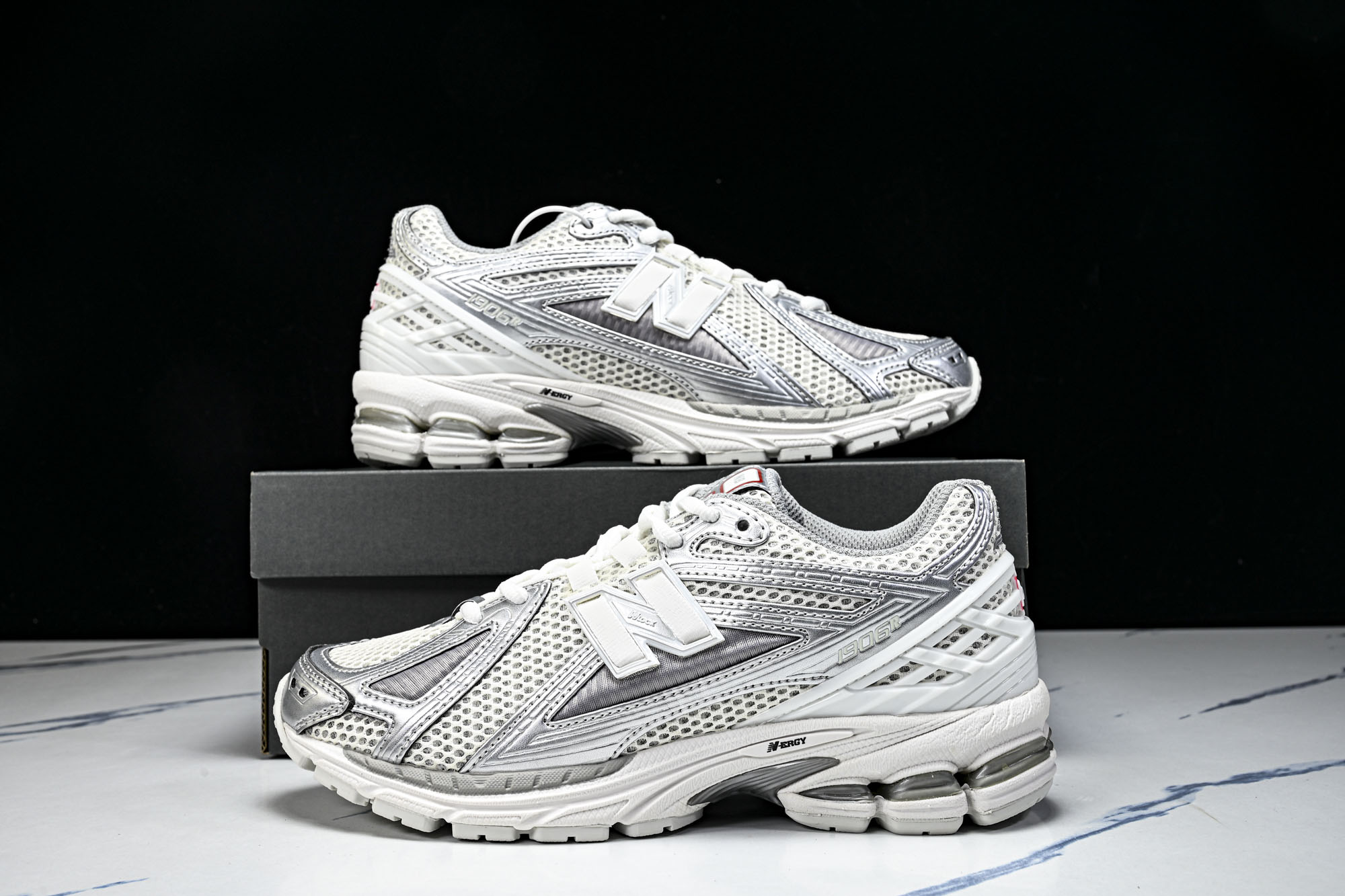 New Balance 1906系列复古老爹风休闲运动慢跑鞋M1906RCB #YZ010#鞋款灵感源自