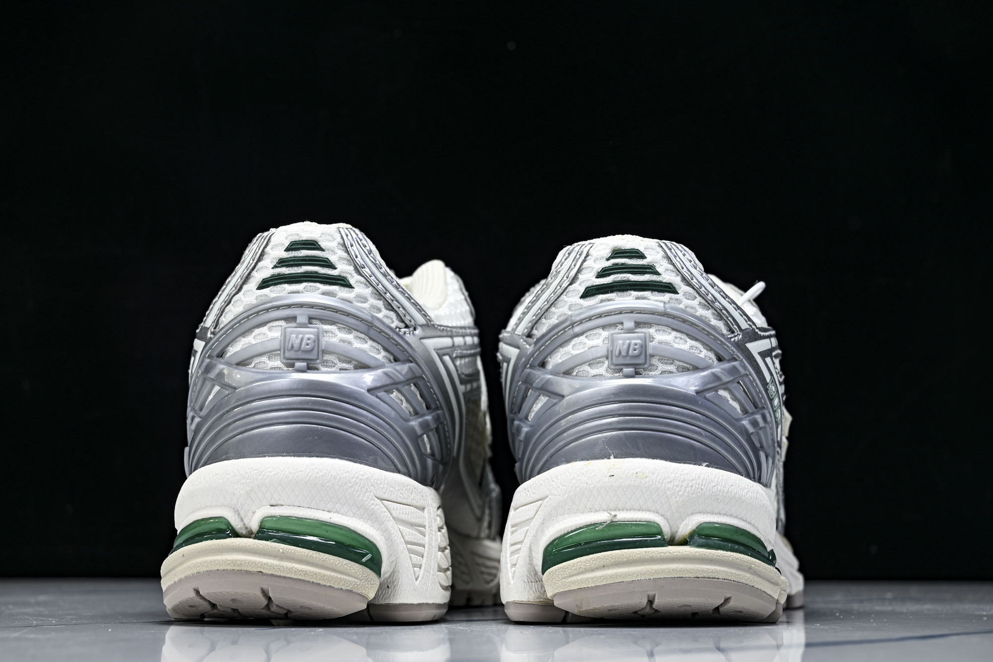 New Balance 1906系列复古老爹风休闲运动慢跑鞋M1906REE #YZ010#鞋款灵感源自