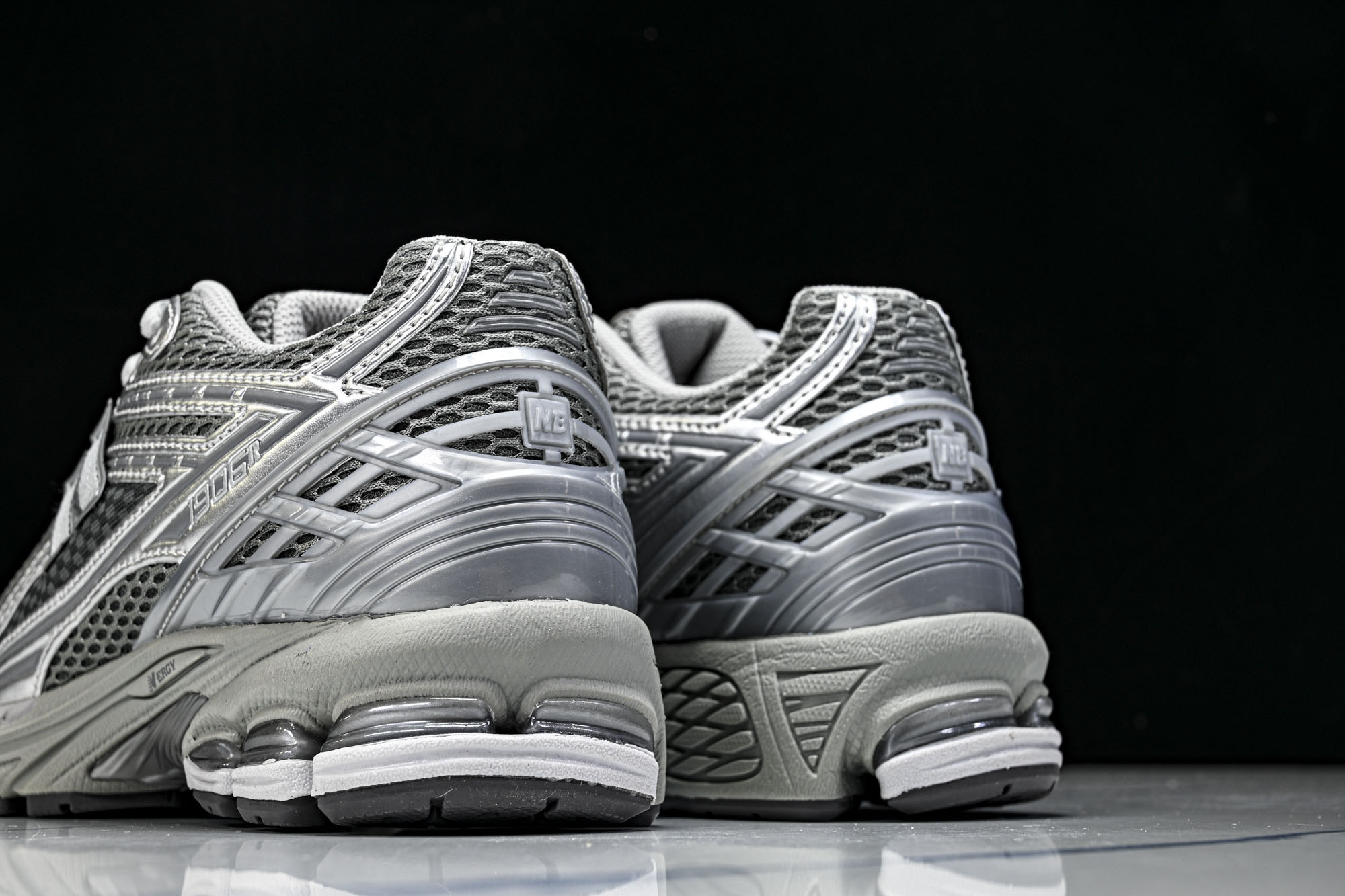 New Balance 1906系列复古老爹风休闲运动慢跑鞋M1906REH #YZ010#鞋款灵感源自