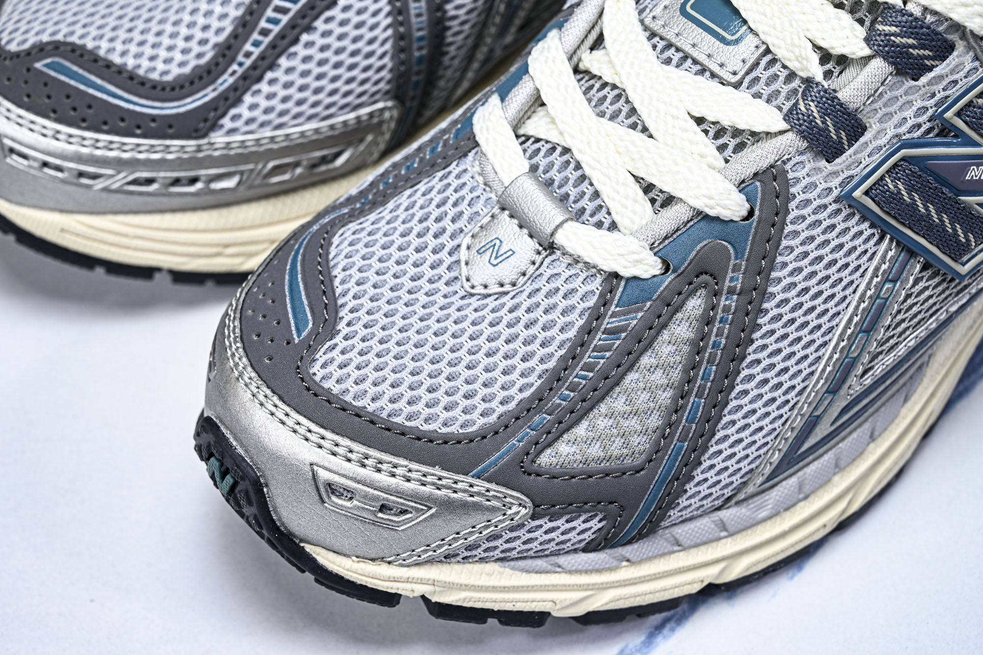 New Balance 1906系列复古老爹风休闲运动慢跑鞋M1906REO #YZ010#鞋款灵感源自