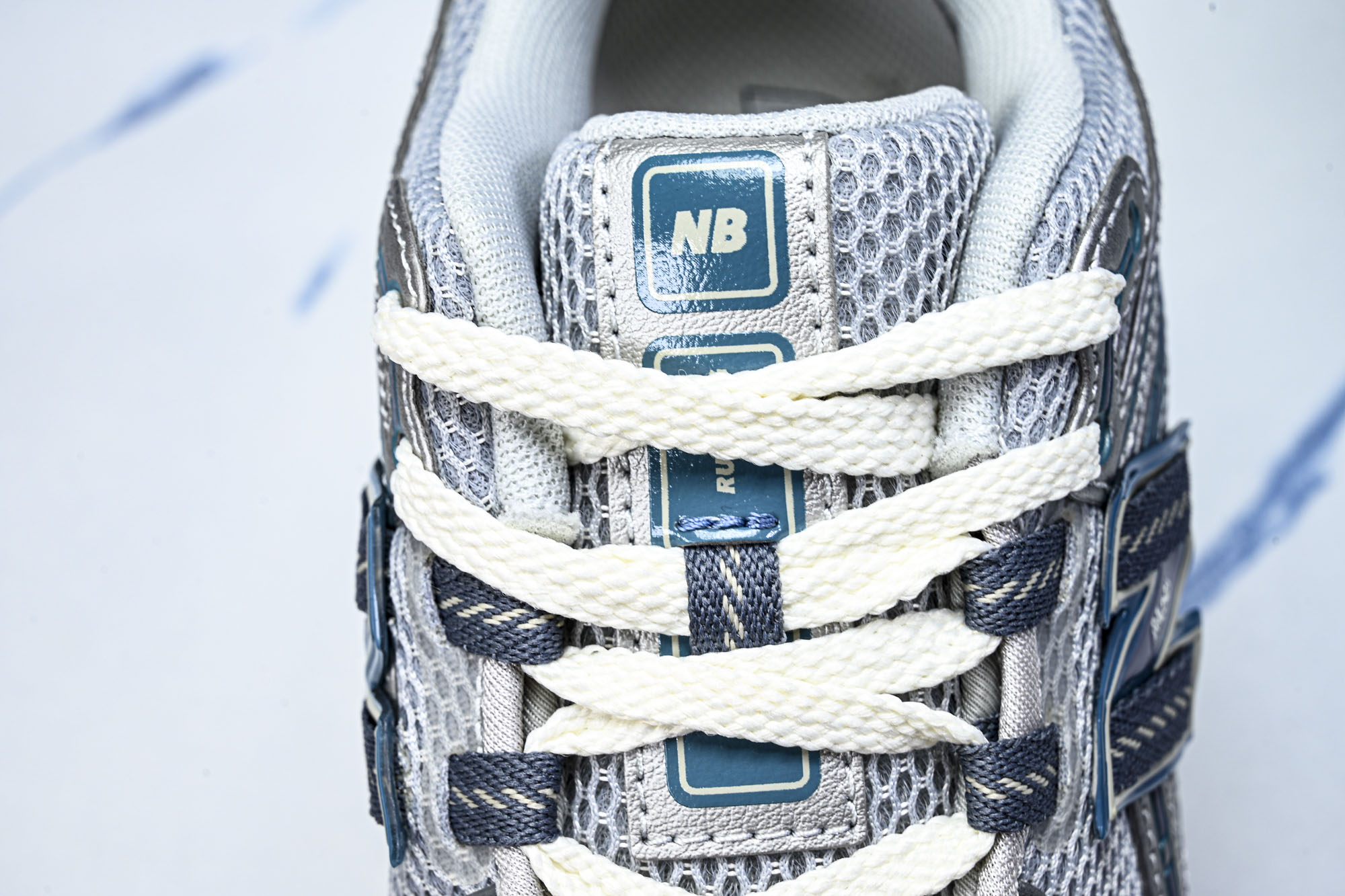 New Balance 1906系列复古老爹风休闲运动慢跑鞋M1906REO #YZ010#鞋款灵感源自