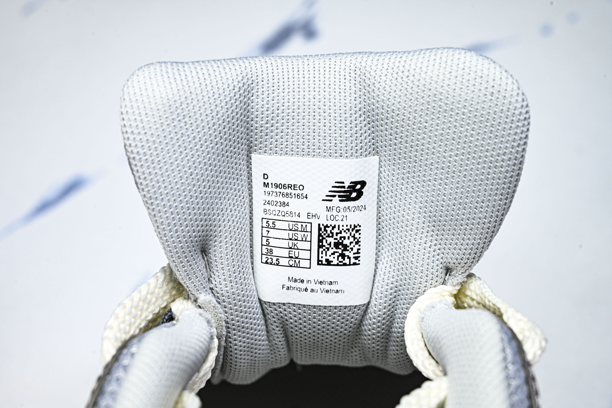 New Balance 1906系列复古老爹风休闲运动慢跑鞋M1906REO #YZ010#鞋款灵感源自