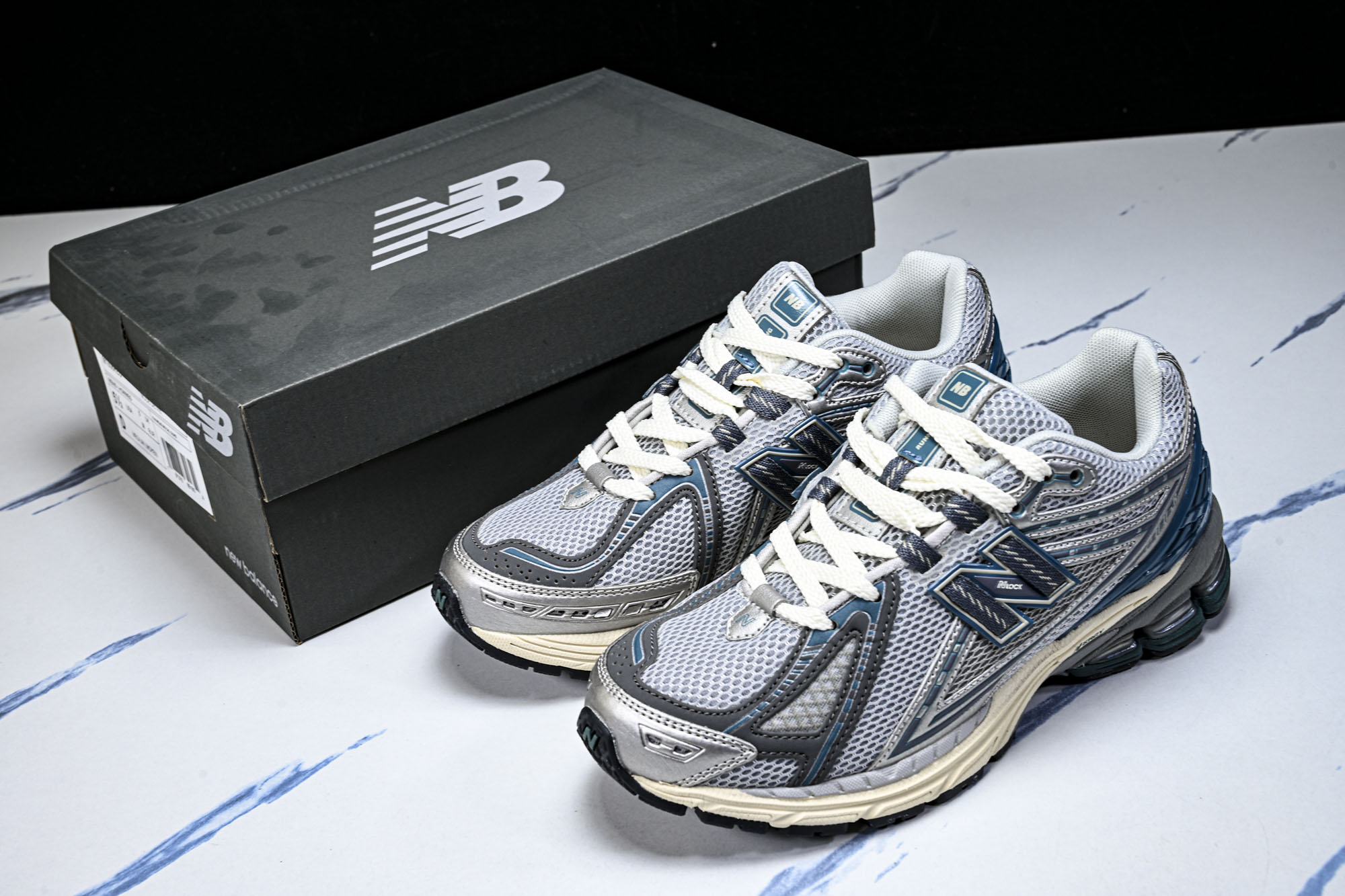 New Balance 1906系列复古老爹风休闲运动慢跑鞋M1906REO #YZ010#鞋款灵感源自