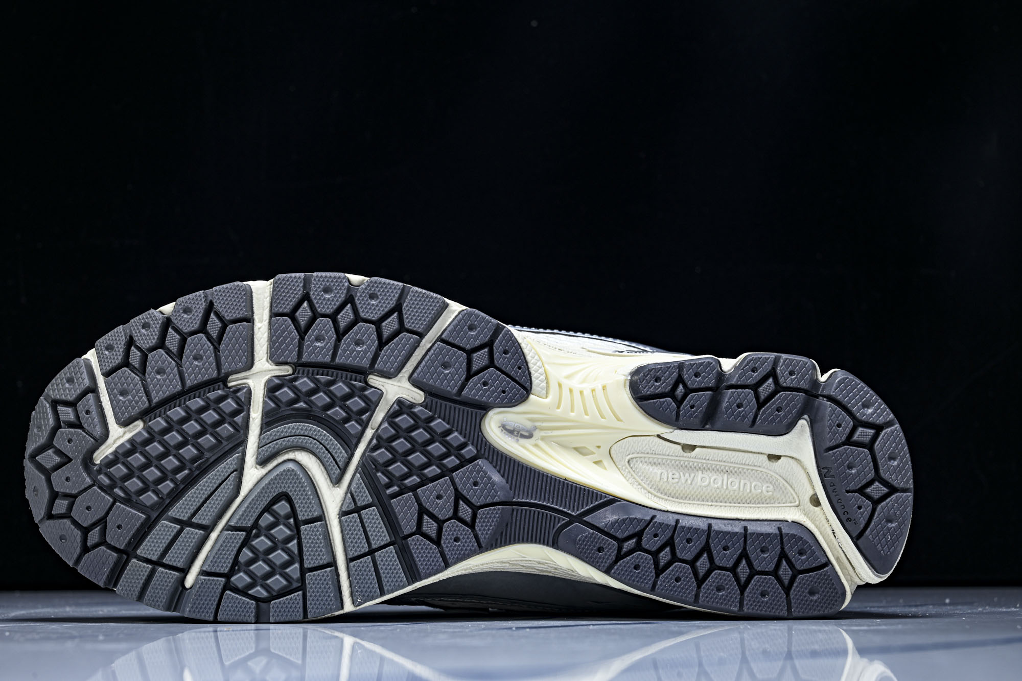 New Balance 1906系列复古老爹风休闲运动慢跑鞋M1906RFS #YZ010#鞋款灵感源自