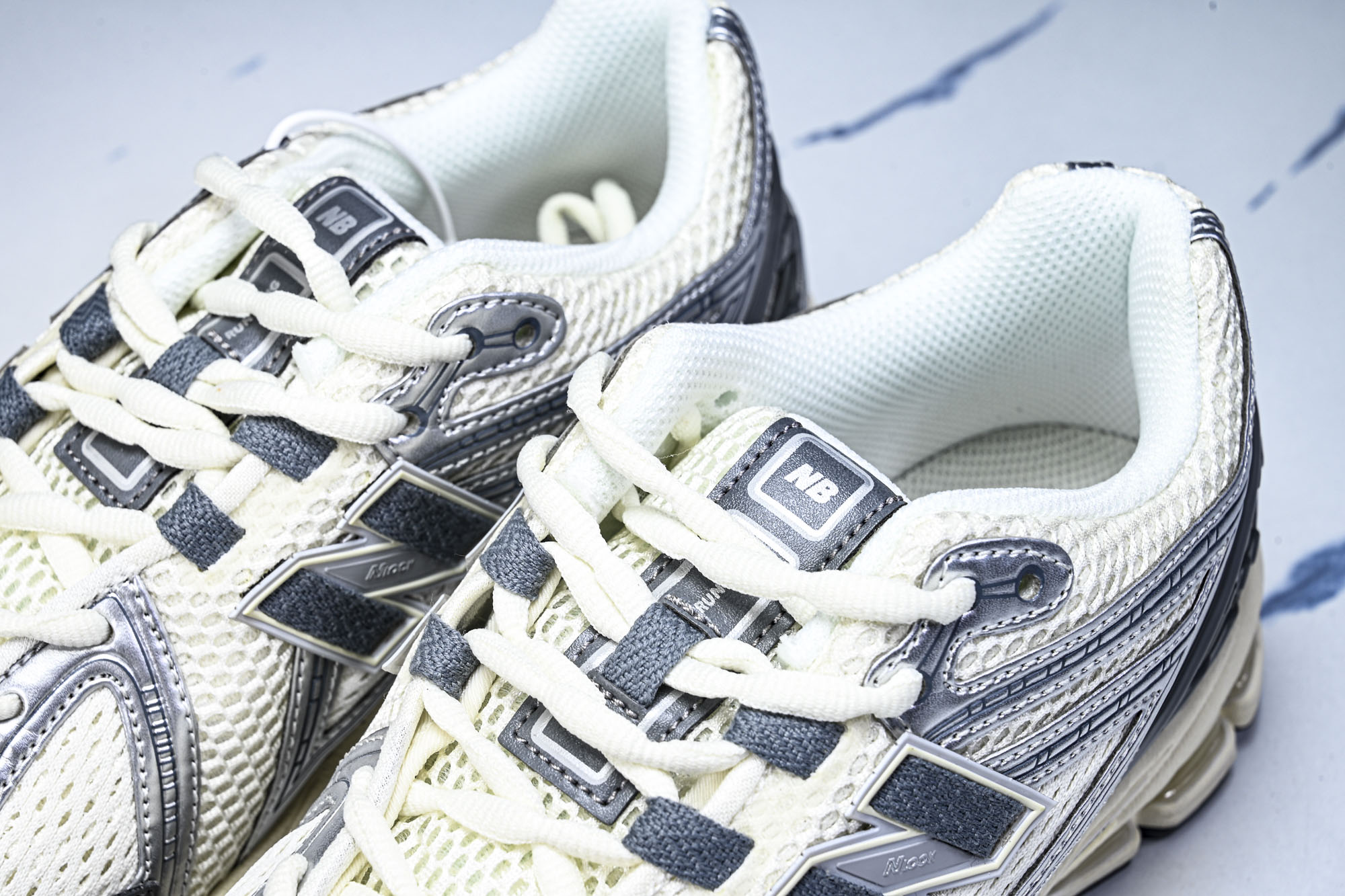 New Balance 1906系列复古老爹风休闲运动慢跑鞋M1906RFS #YZ010#鞋款灵感源自