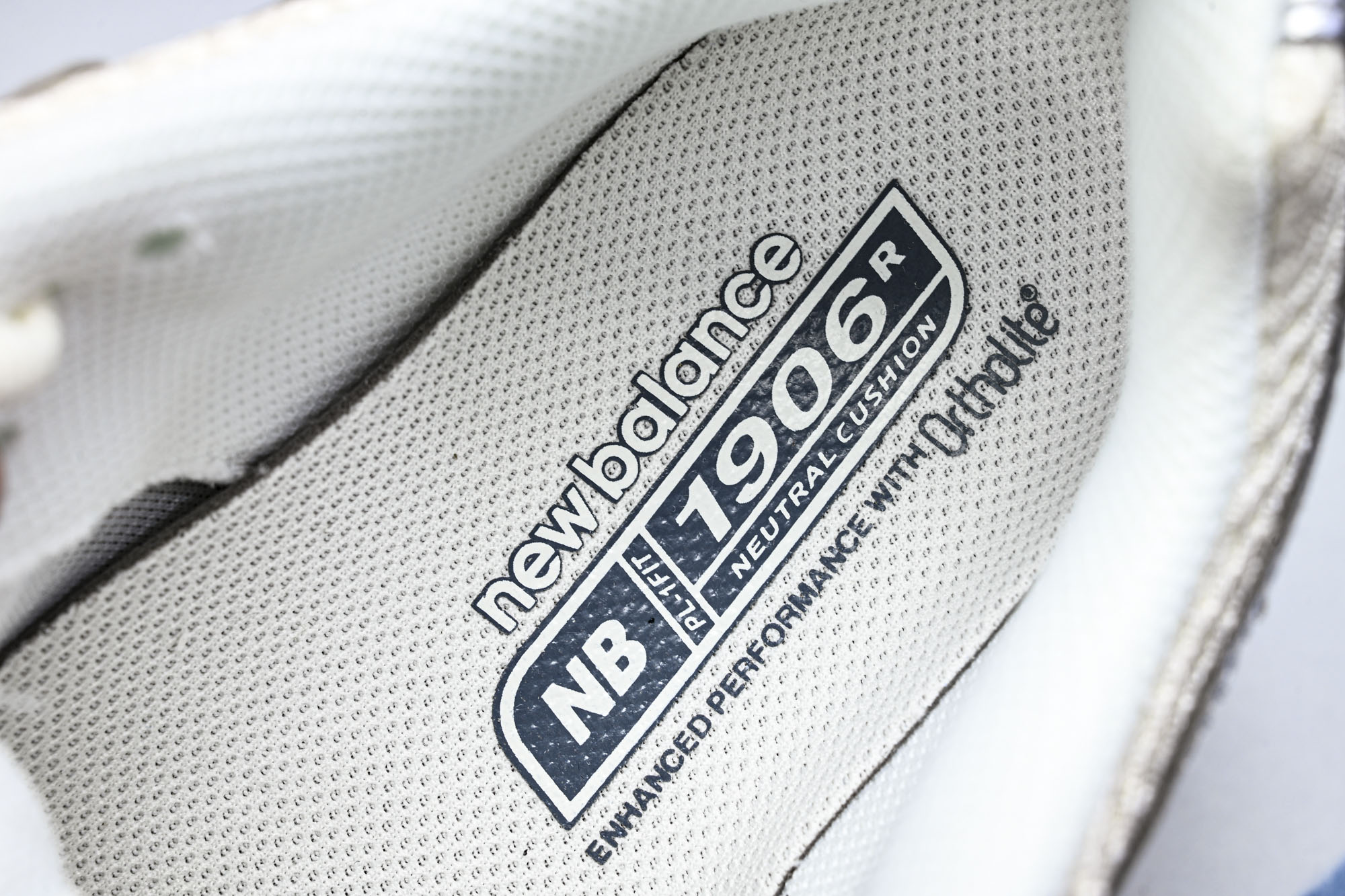 New Balance 1906系列复古老爹风休闲运动慢跑鞋M1906RFS #YZ010#鞋款灵感源自