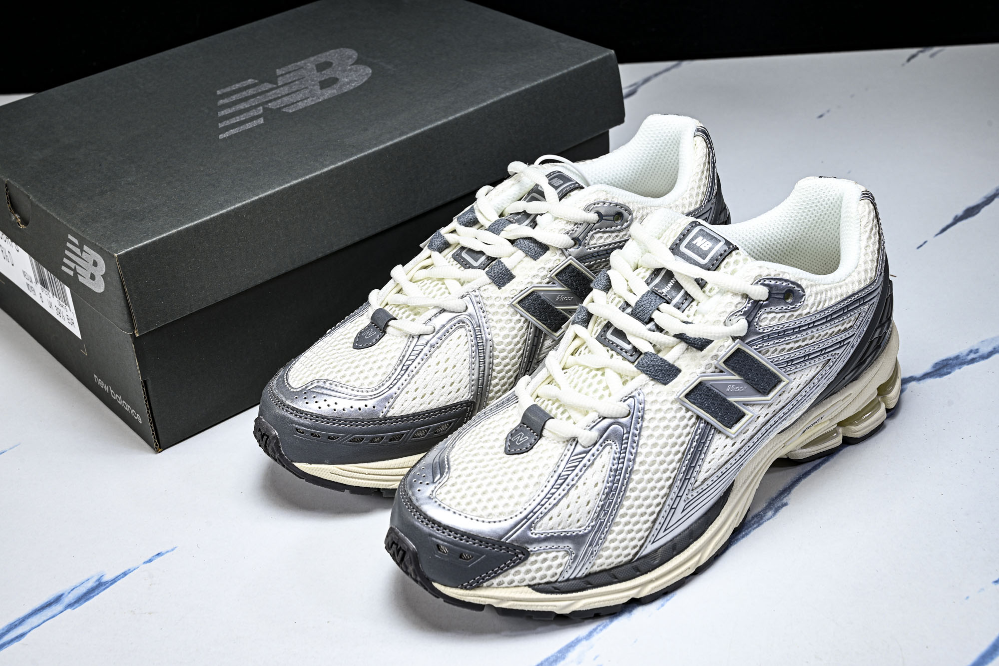 New Balance 1906系列复古老爹风休闲运动慢跑鞋M1906RFS #YZ010#鞋款灵感源自