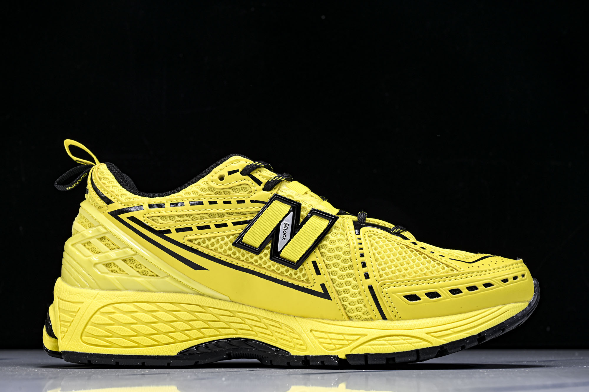 New Balance 1906系列复古老爹风休闲运动慢跑鞋M1906RGA #YZ010#鞋款灵感源自