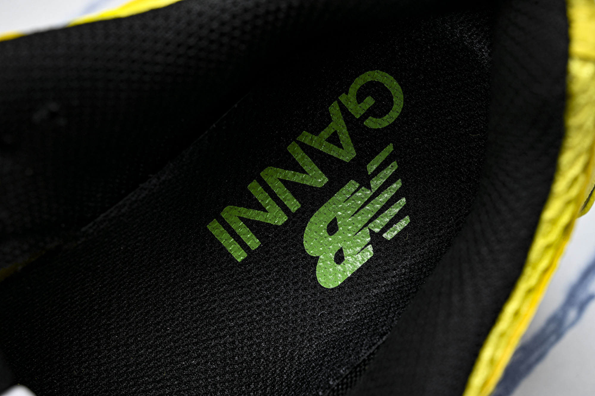 New Balance 1906系列复古老爹风休闲运动慢跑鞋M1906RGA #YZ010#鞋款灵感源自