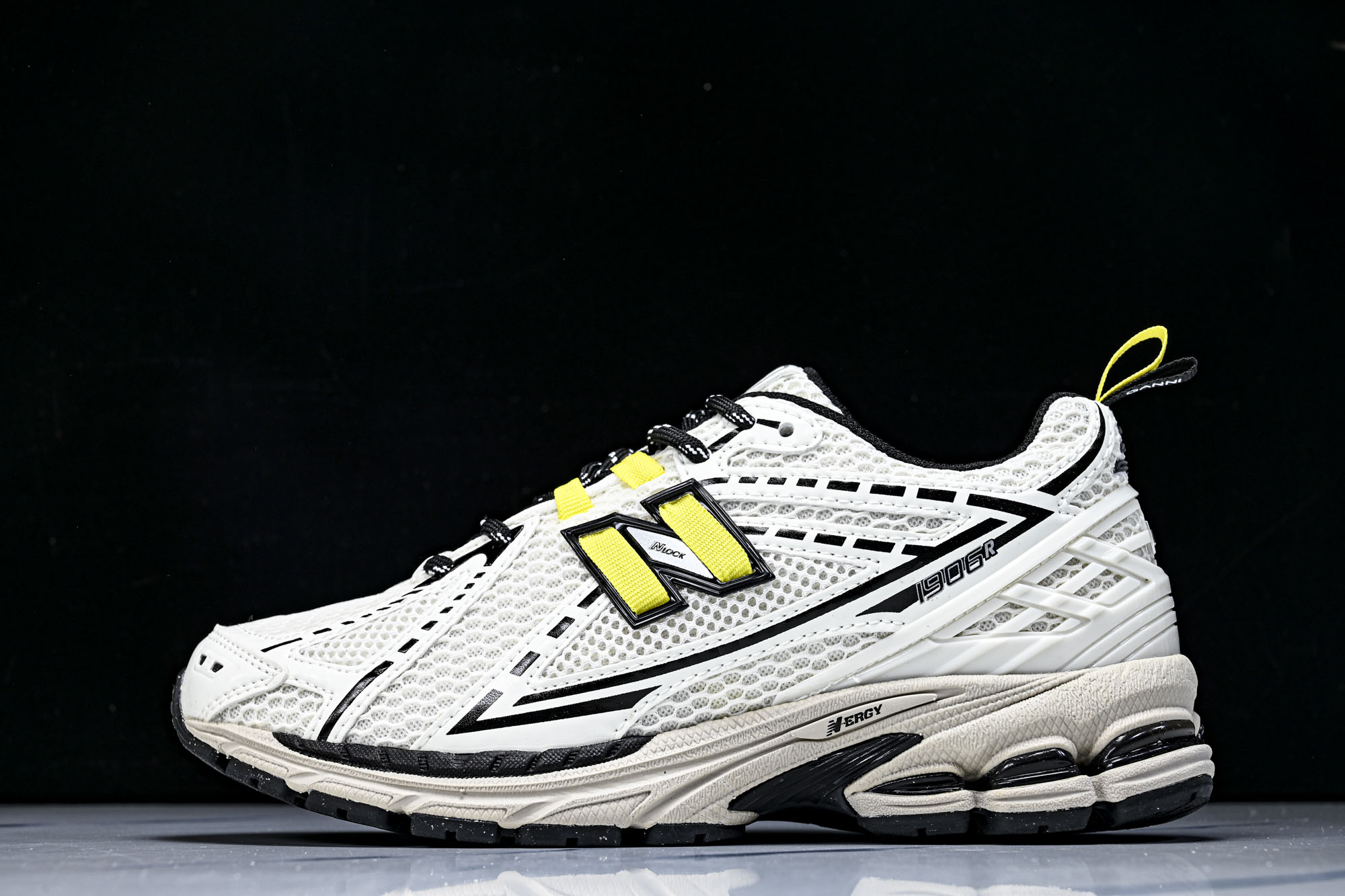 New Balance 1906系列复古老爹风休闲运动慢跑鞋M1906RGG #YZ010#鞋款灵感源自