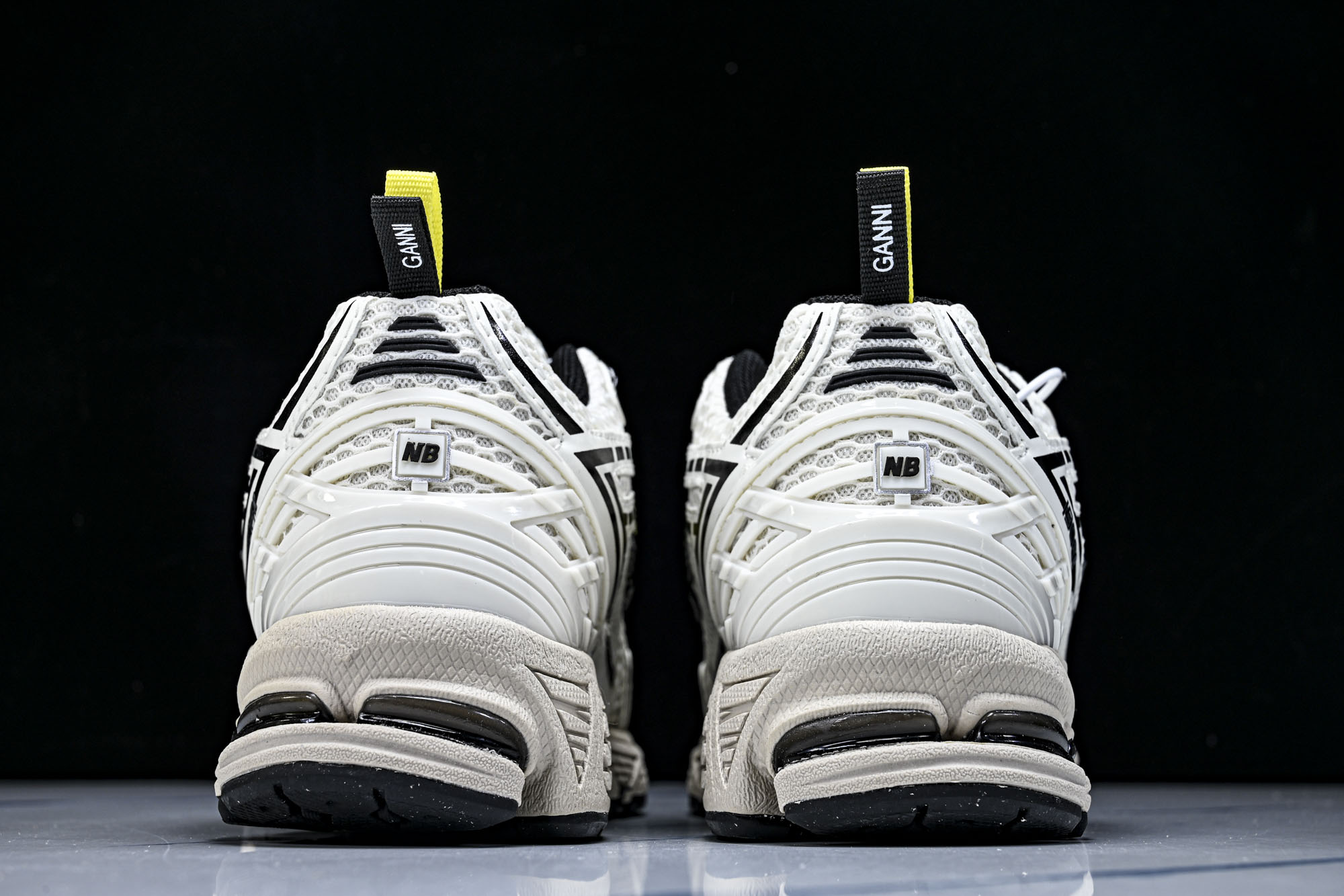 New Balance 1906系列复古老爹风休闲运动慢跑鞋M1906RGG #YZ010#鞋款灵感源自