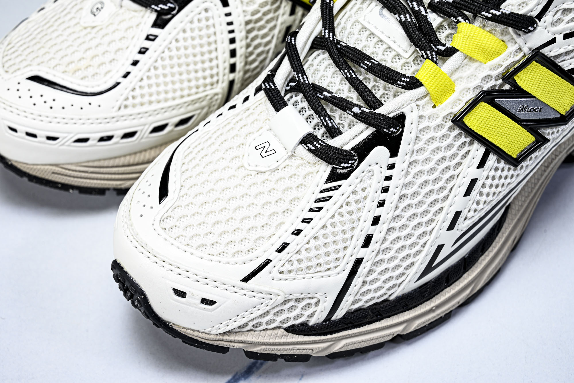 New Balance 1906系列复古老爹风休闲运动慢跑鞋M1906RGG #YZ010#鞋款灵感源自