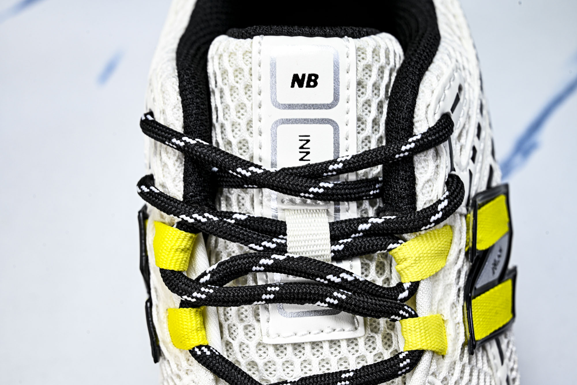 New Balance 1906系列复古老爹风休闲运动慢跑鞋M1906RGG #YZ010#鞋款灵感源自