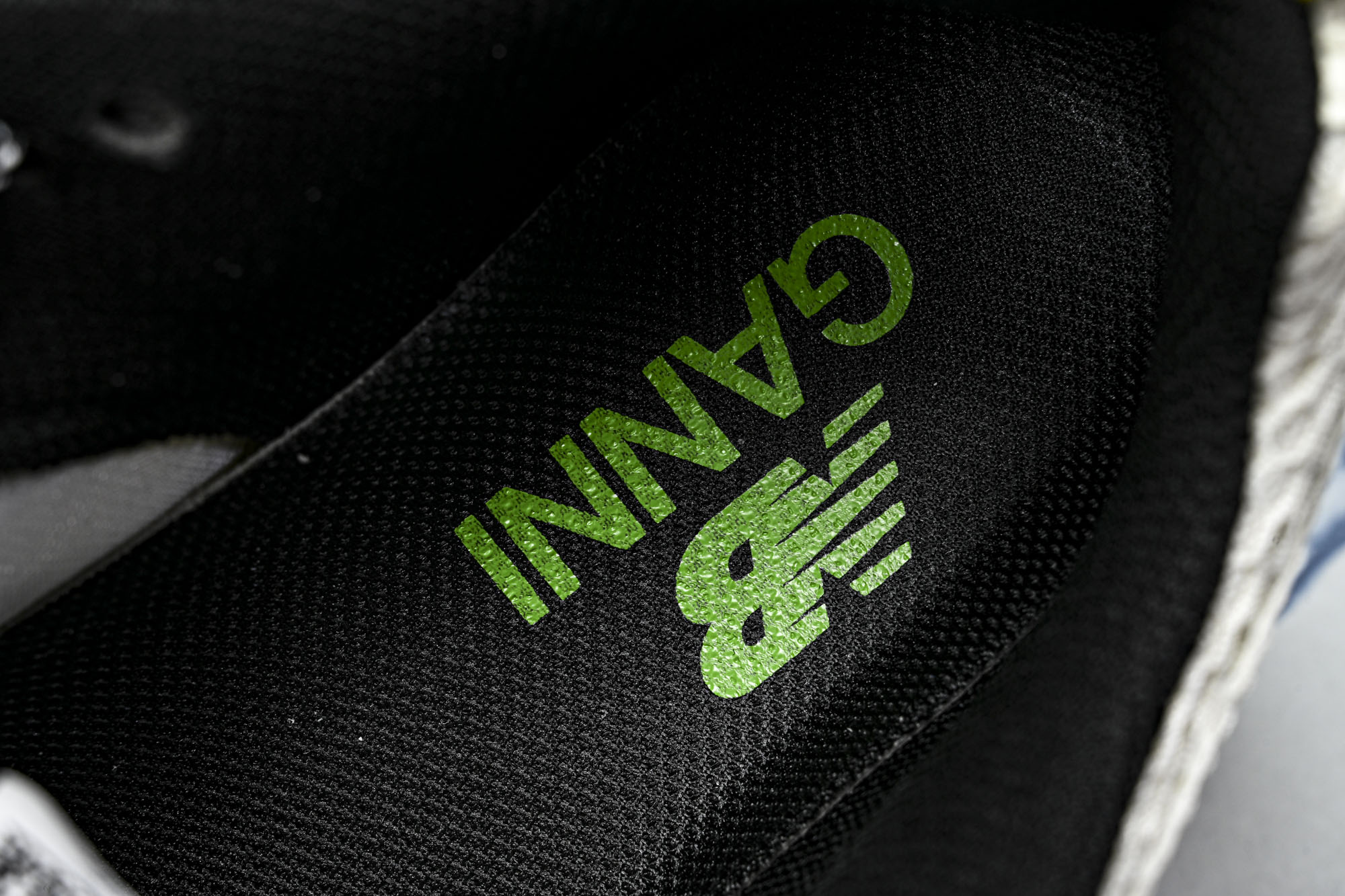 New Balance 1906系列复古老爹风休闲运动慢跑鞋M1906RGG #YZ010#鞋款灵感源自