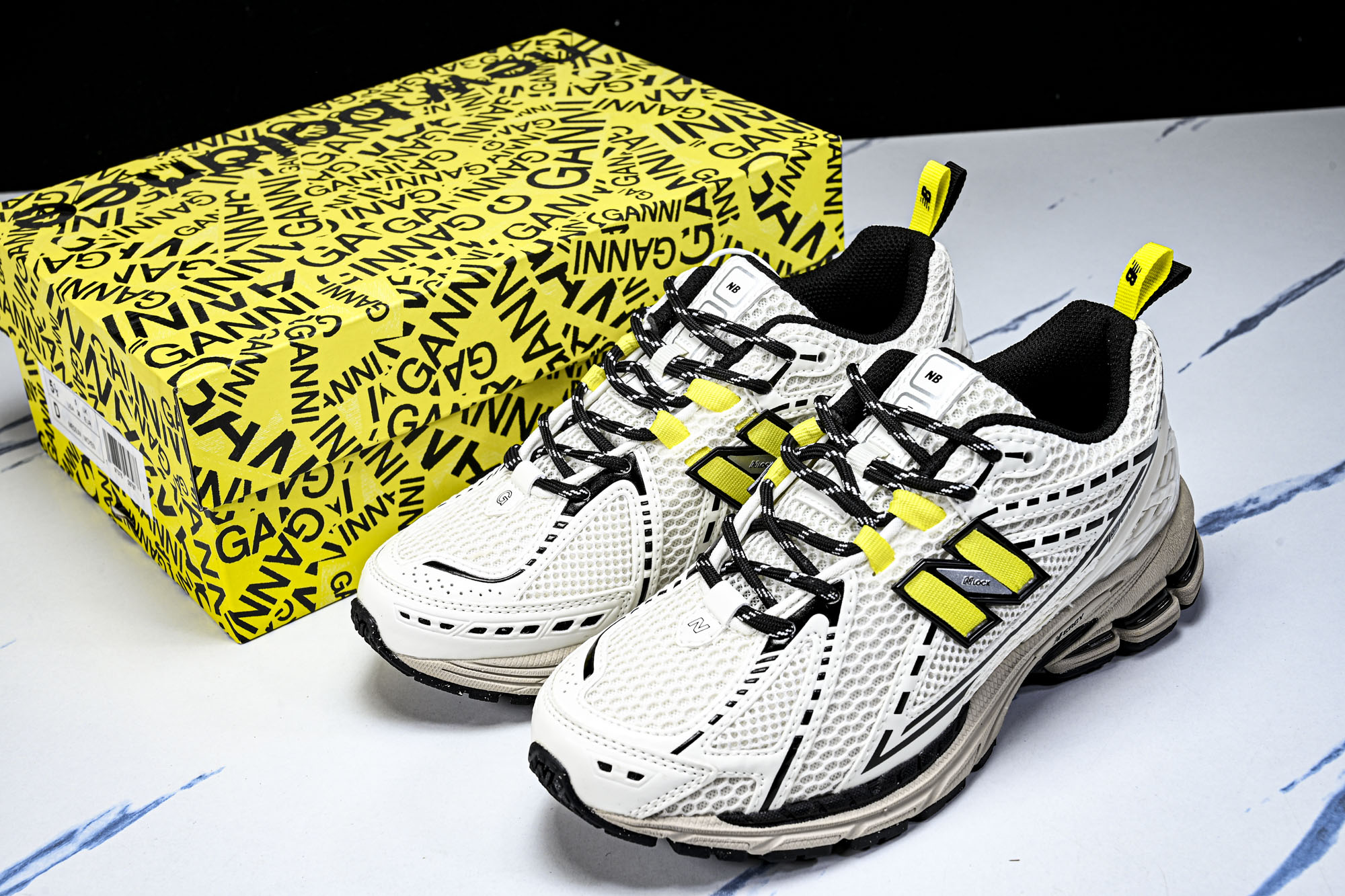 New Balance 1906系列复古老爹风休闲运动慢跑鞋M1906RGG #YZ010#鞋款灵感源自