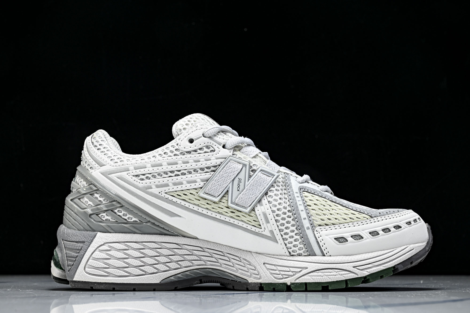 New Balance 1906系列复古老爹风休闲运动慢跑鞋M1906RGP #YZ010#鞋款灵感源自