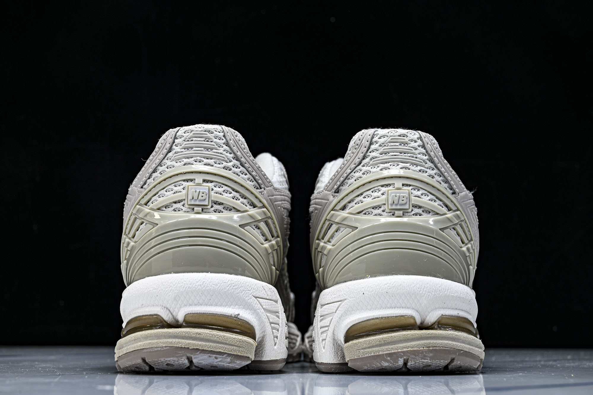 New Balance 1906系列复古老爹风休闲运动慢跑鞋M1906RGR #YZ010#鞋款灵感源自