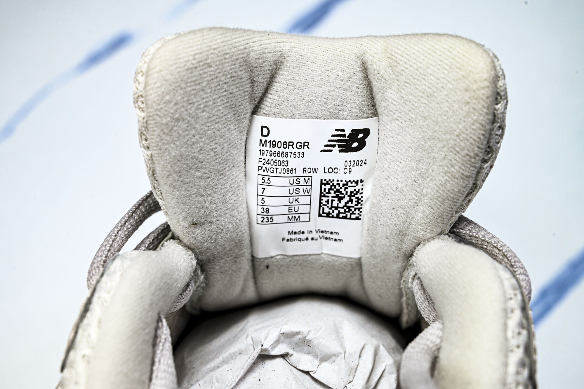 New Balance 1906系列复古老爹风休闲运动慢跑鞋M1906RGR #YZ010#鞋款灵感源自