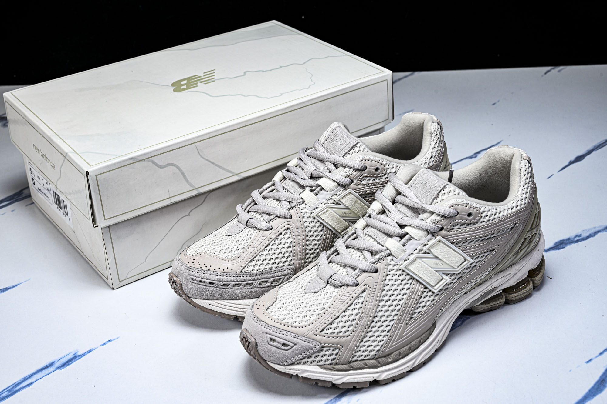 New Balance 1906系列复古老爹风休闲运动慢跑鞋M1906RGR #YZ010#鞋款灵感源自