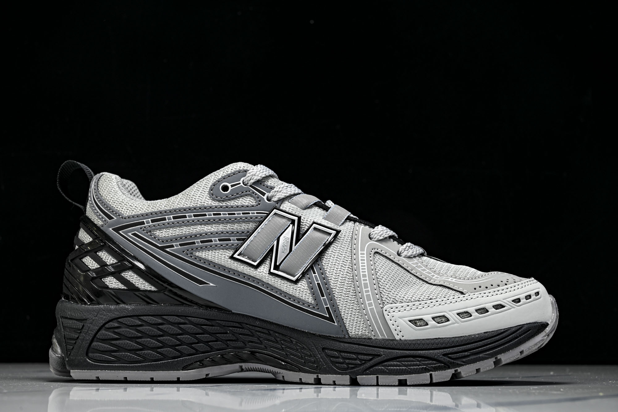 New Balance 1906系列复古老爹风休闲运动慢跑鞋M1906RHA #YZ010#鞋款灵感源自