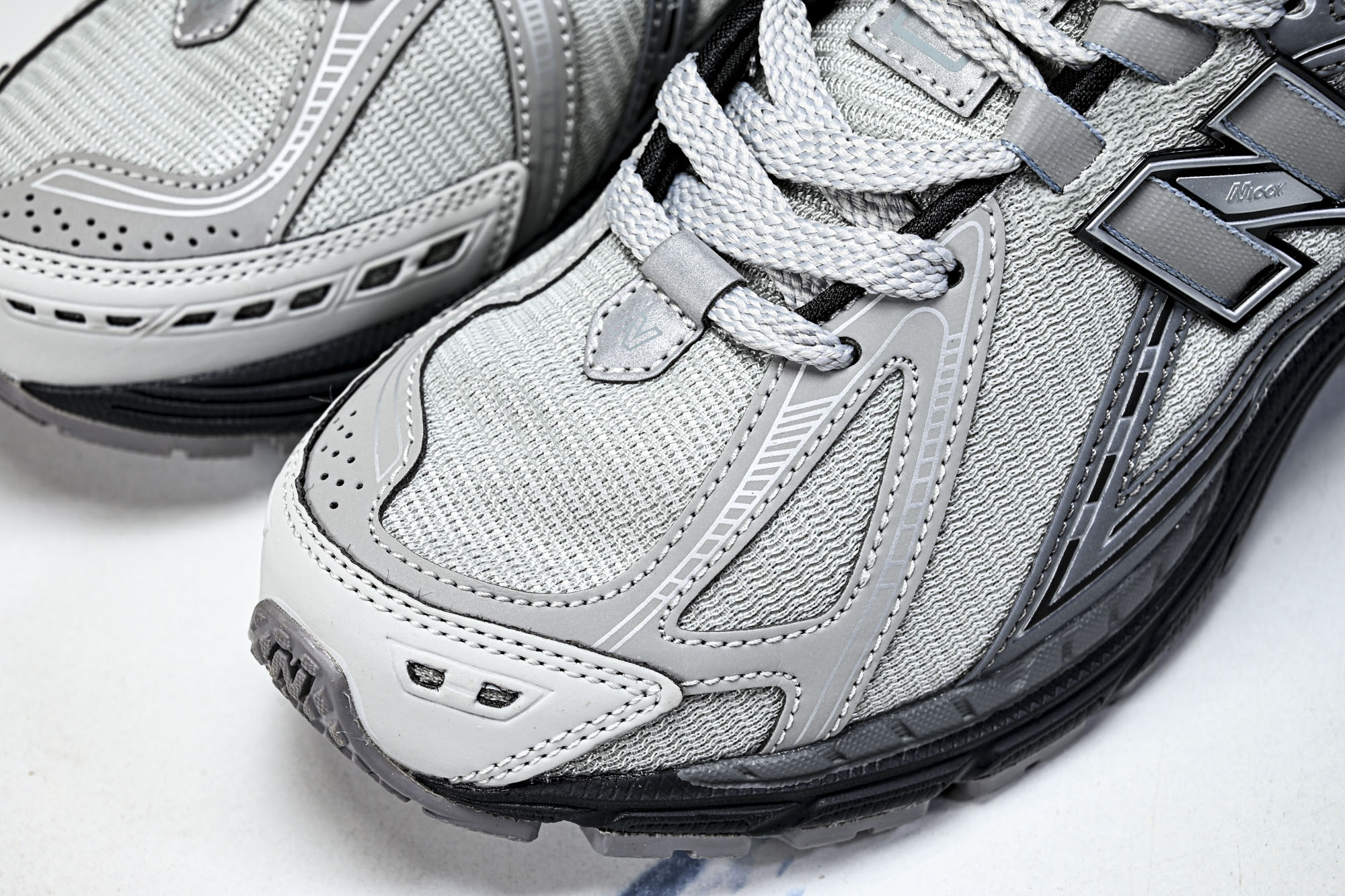 New Balance 1906系列复古老爹风休闲运动慢跑鞋M1906RHA #YZ010#鞋款灵感源自
