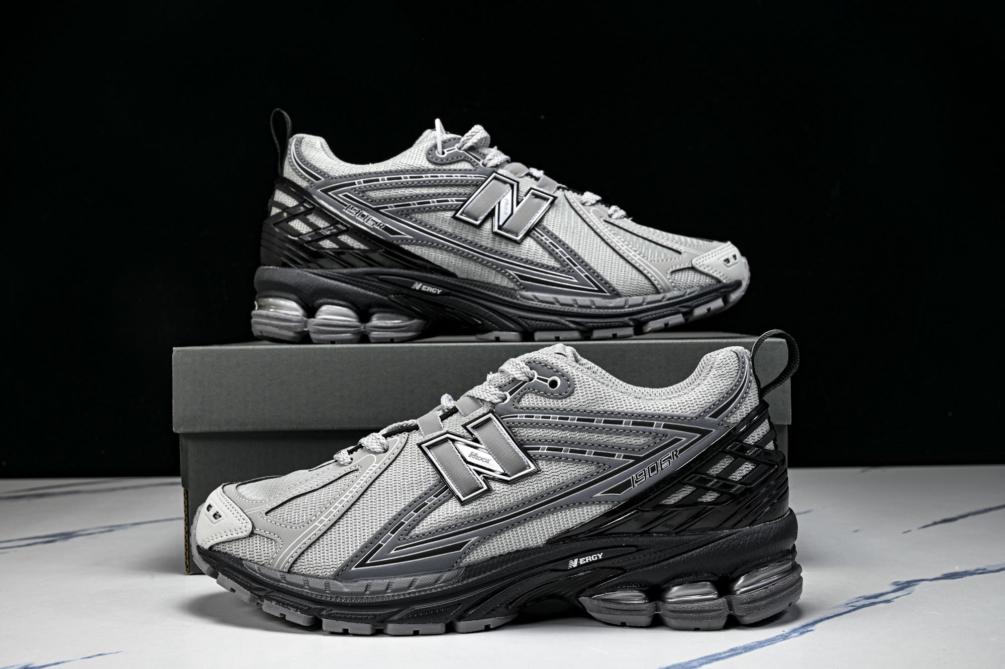 New Balance 1906系列复古老爹风休闲运动慢跑鞋M1906RHA #YZ010#鞋款灵感源自