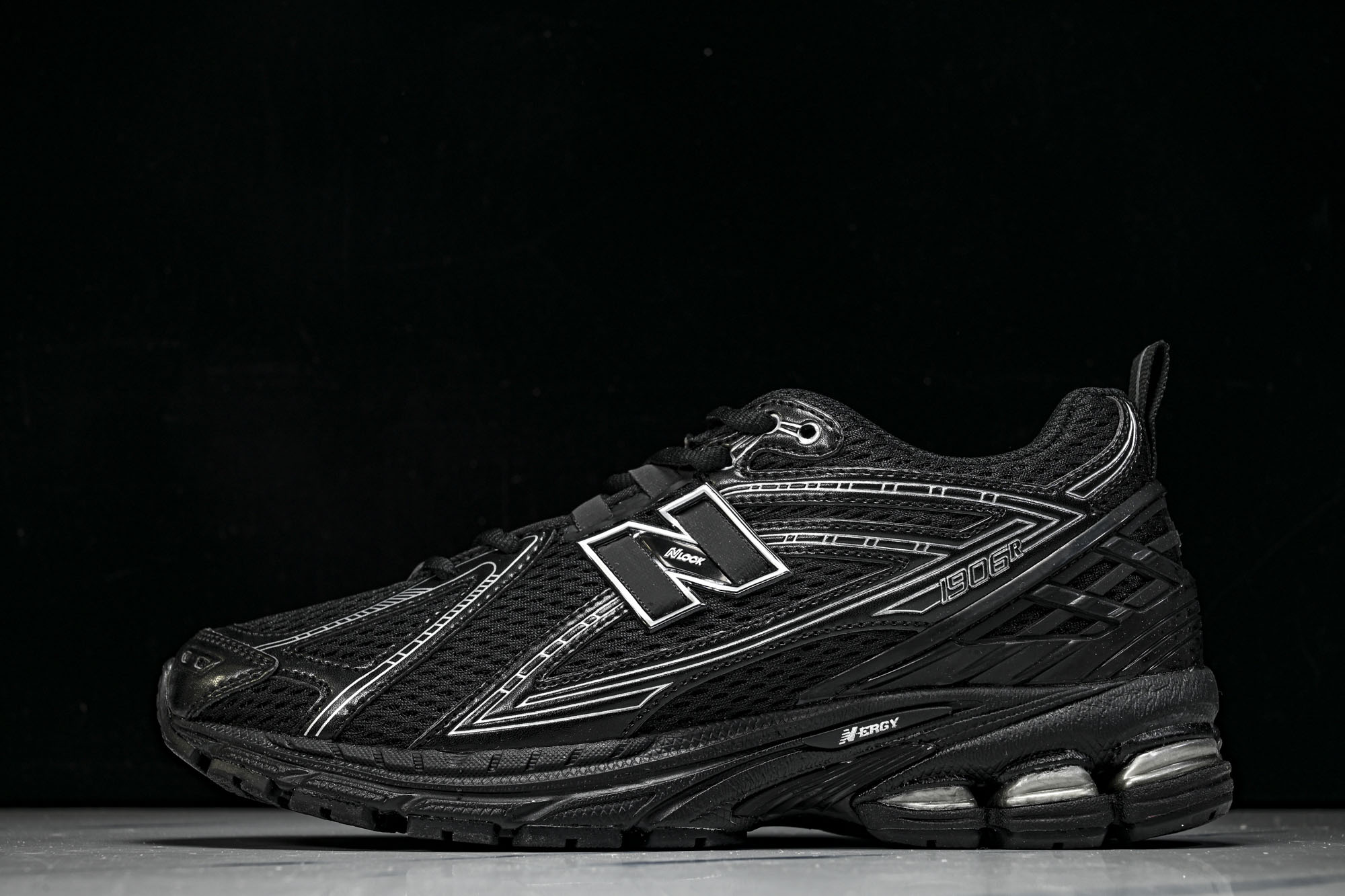New Balance 1906系列复古老爹风休闲运动慢跑鞋M1906RHC #YZ010#鞋款灵感源自