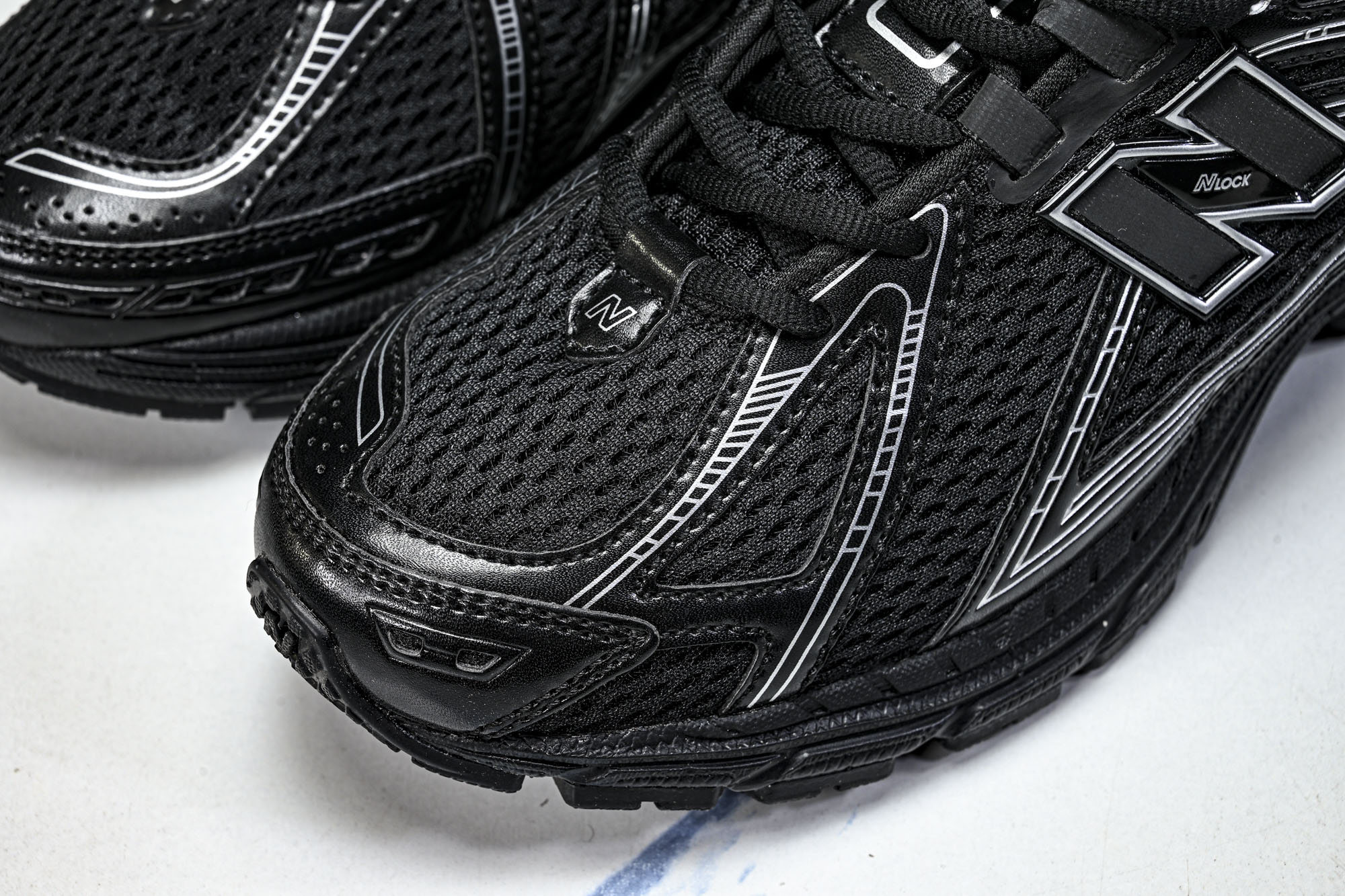 New Balance 1906系列复古老爹风休闲运动慢跑鞋M1906RHC #YZ010#鞋款灵感源自