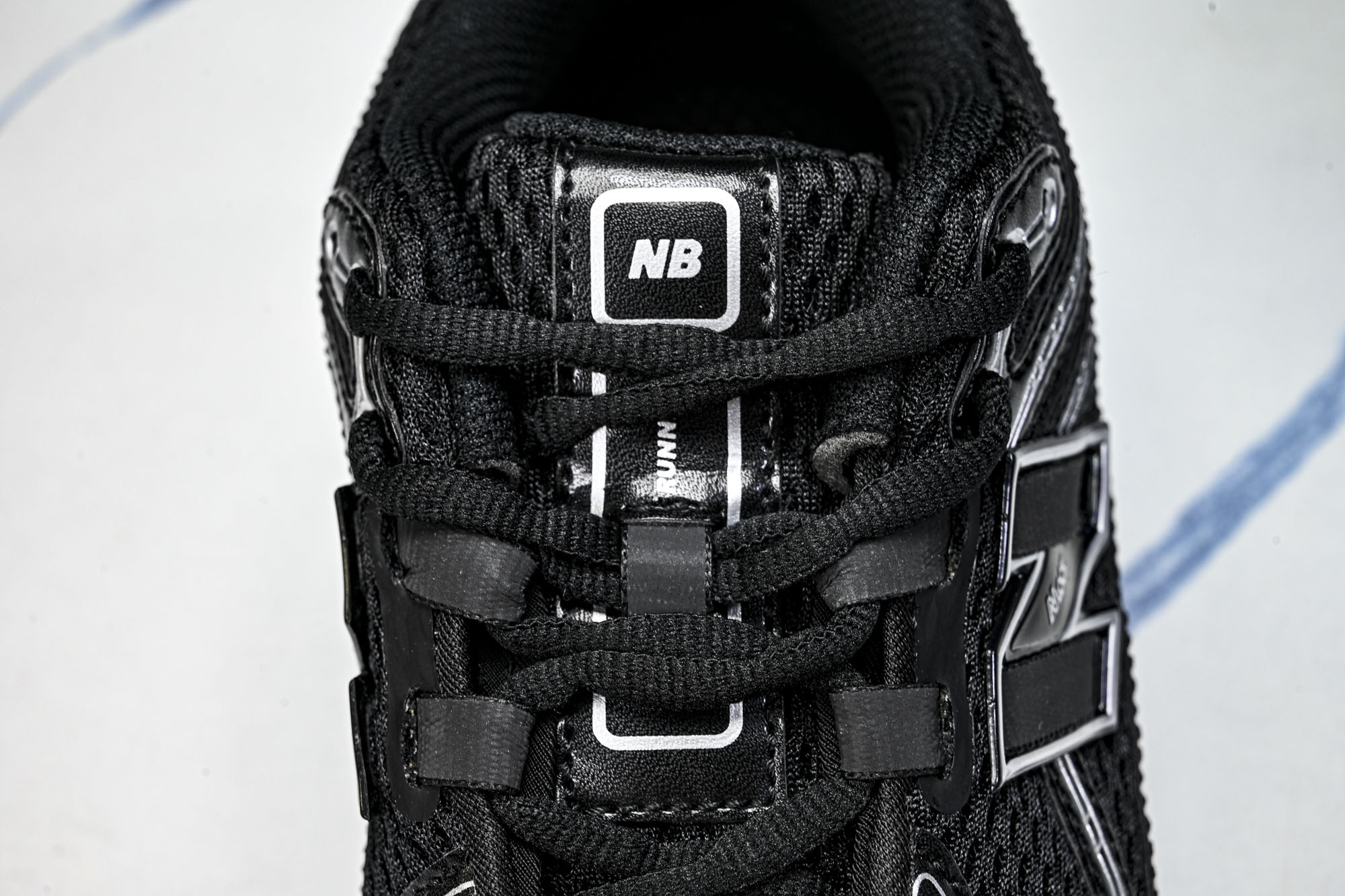 New Balance 1906系列复古老爹风休闲运动慢跑鞋M1906RHC #YZ010#鞋款灵感源自