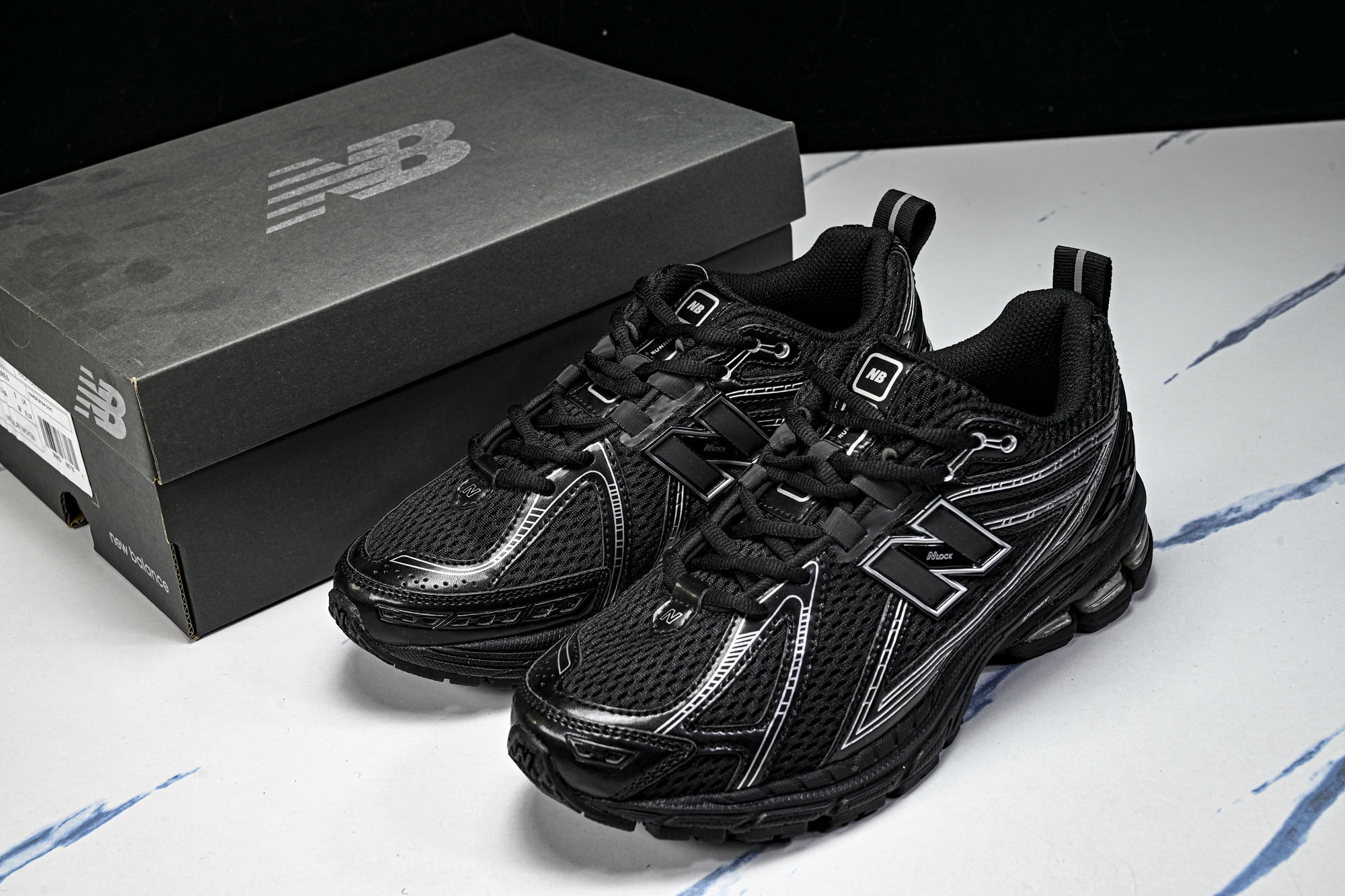 New Balance 1906系列复古老爹风休闲运动慢跑鞋M1906RHC #YZ010#鞋款灵感源自
