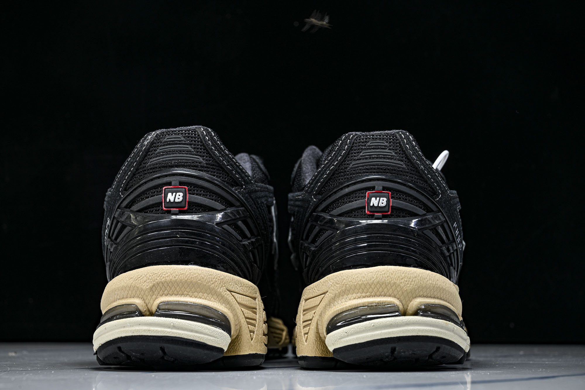 New Balance 1906系列复古老爹风休闲运动慢跑鞋M1906RK #YZ010#鞋款灵感源自设