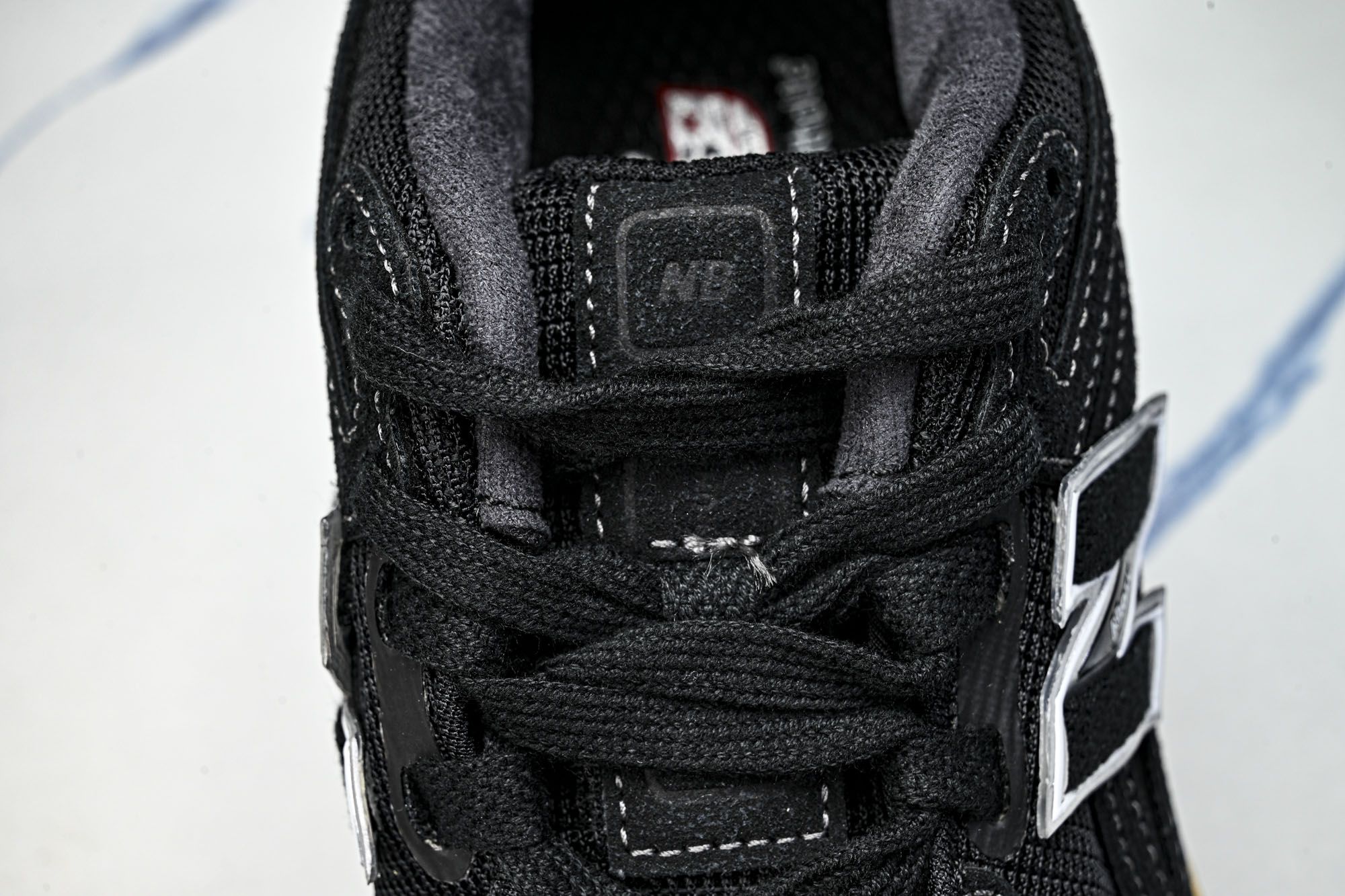 New Balance 1906系列复古老爹风休闲运动慢跑鞋M1906RK #YZ010#鞋款灵感源自设