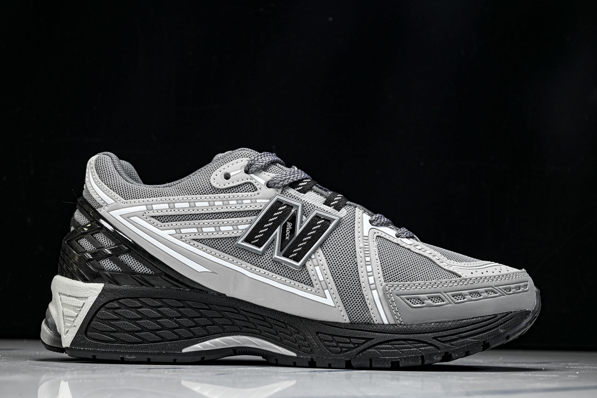 New Balance 1906系列复古老爹风休闲运动慢跑鞋M1906RLG #YZ010#鞋款灵感源自