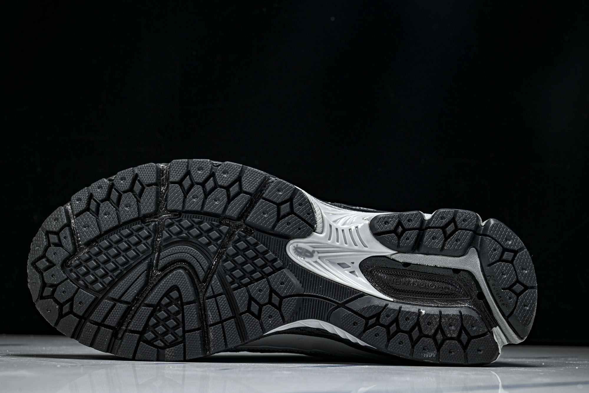 New Balance 1906系列复古老爹风休闲运动慢跑鞋M1906RLG #YZ010#鞋款灵感源自