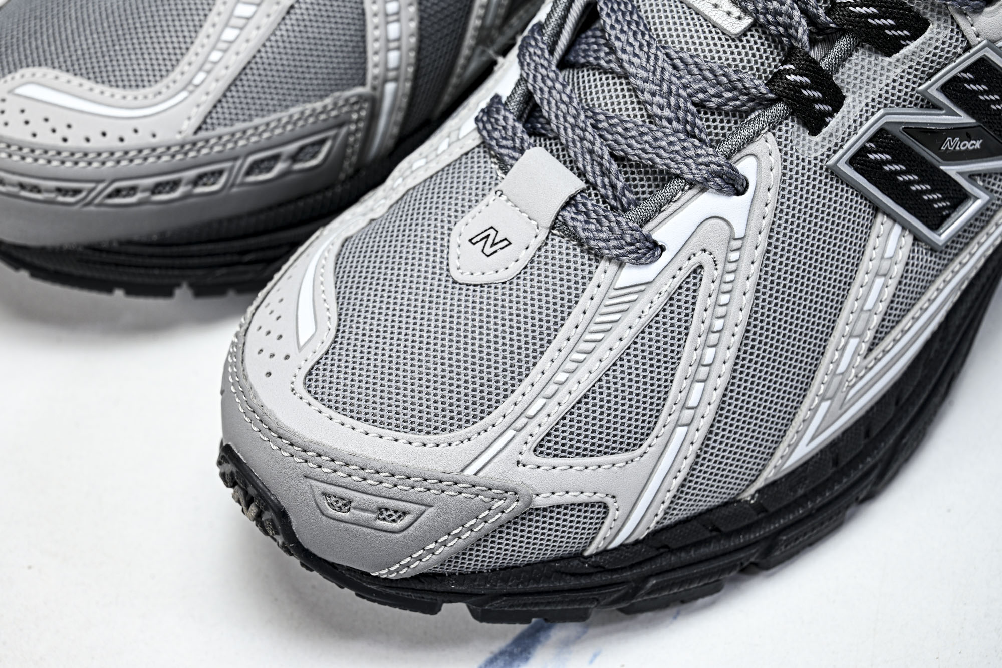 New Balance 1906系列复古老爹风休闲运动慢跑鞋M1906RLG #YZ010#鞋款灵感源自