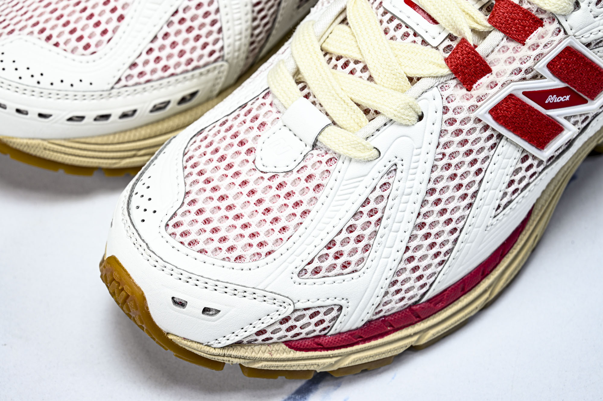 New Balance 1906系列复古老爹风休闲运动慢跑鞋M1906RO #YZ010#鞋款灵感源自设
