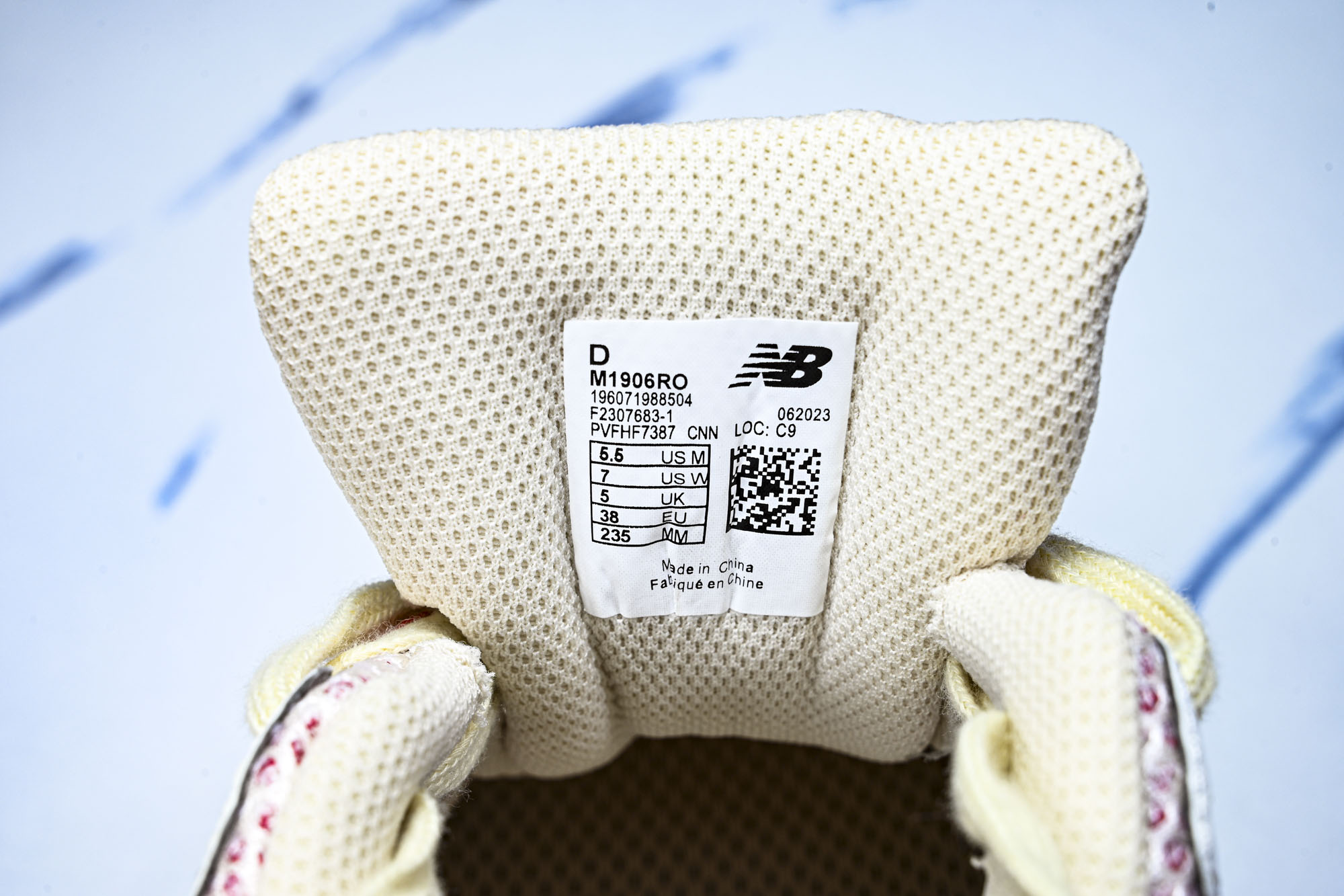 New Balance 1906系列复古老爹风休闲运动慢跑鞋M1906RO #YZ010#鞋款灵感源自设
