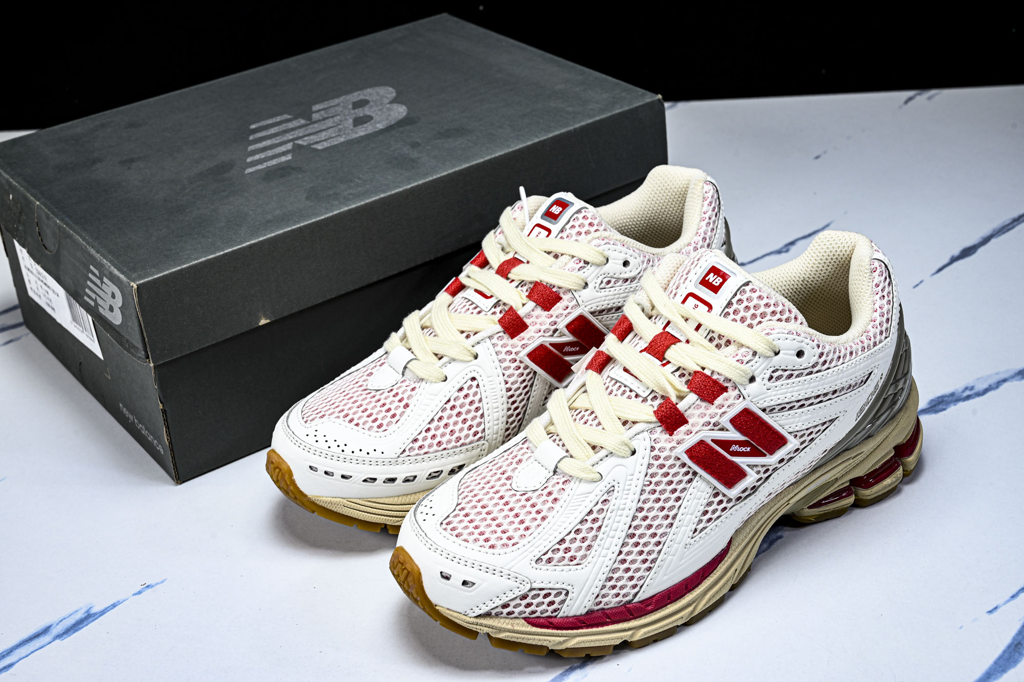 New Balance 1906系列复古老爹风休闲运动慢跑鞋M1906RO #YZ010#鞋款灵感源自设