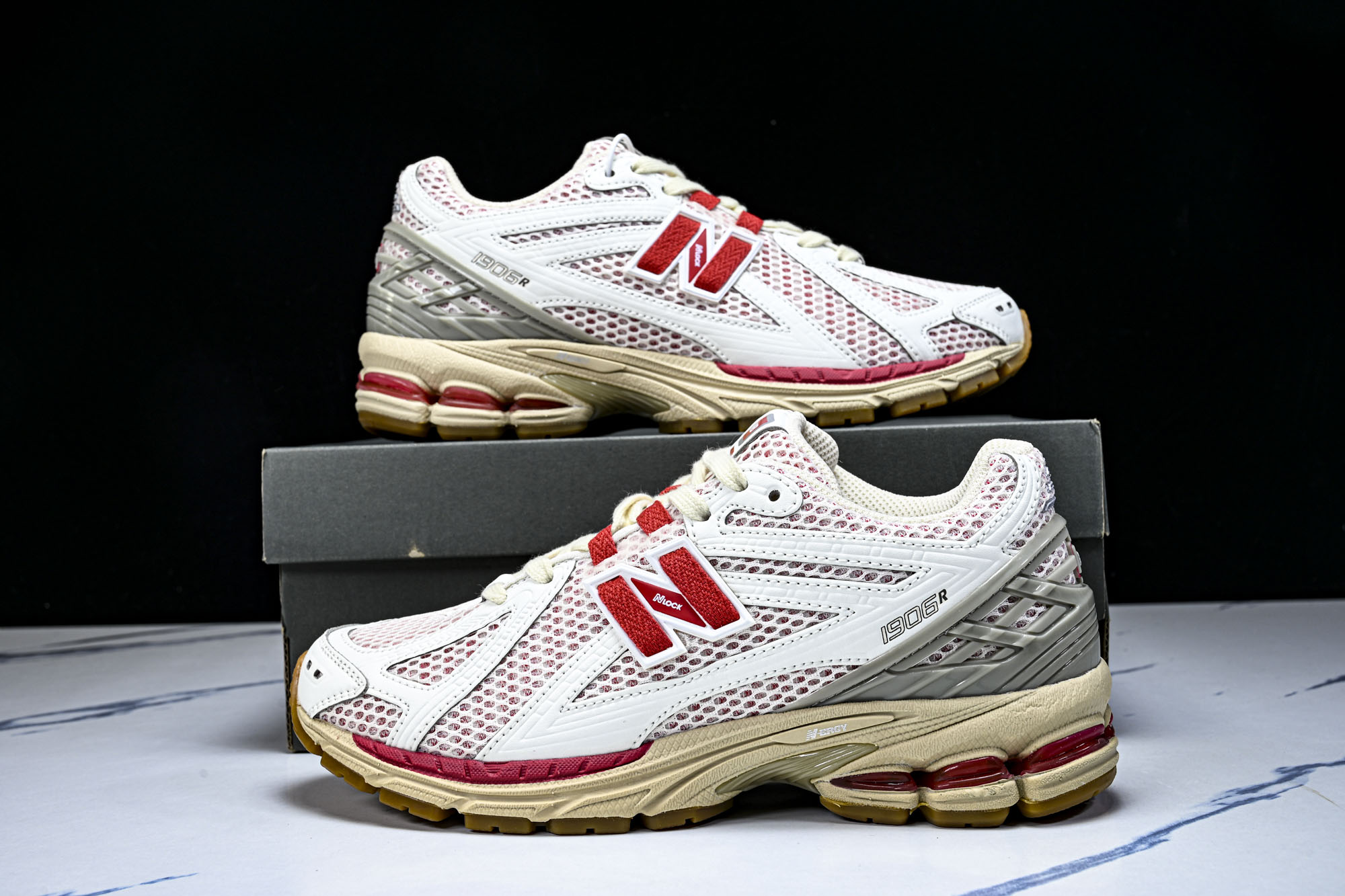 New Balance 1906系列复古老爹风休闲运动慢跑鞋M1906RO #YZ010#鞋款灵感源自设