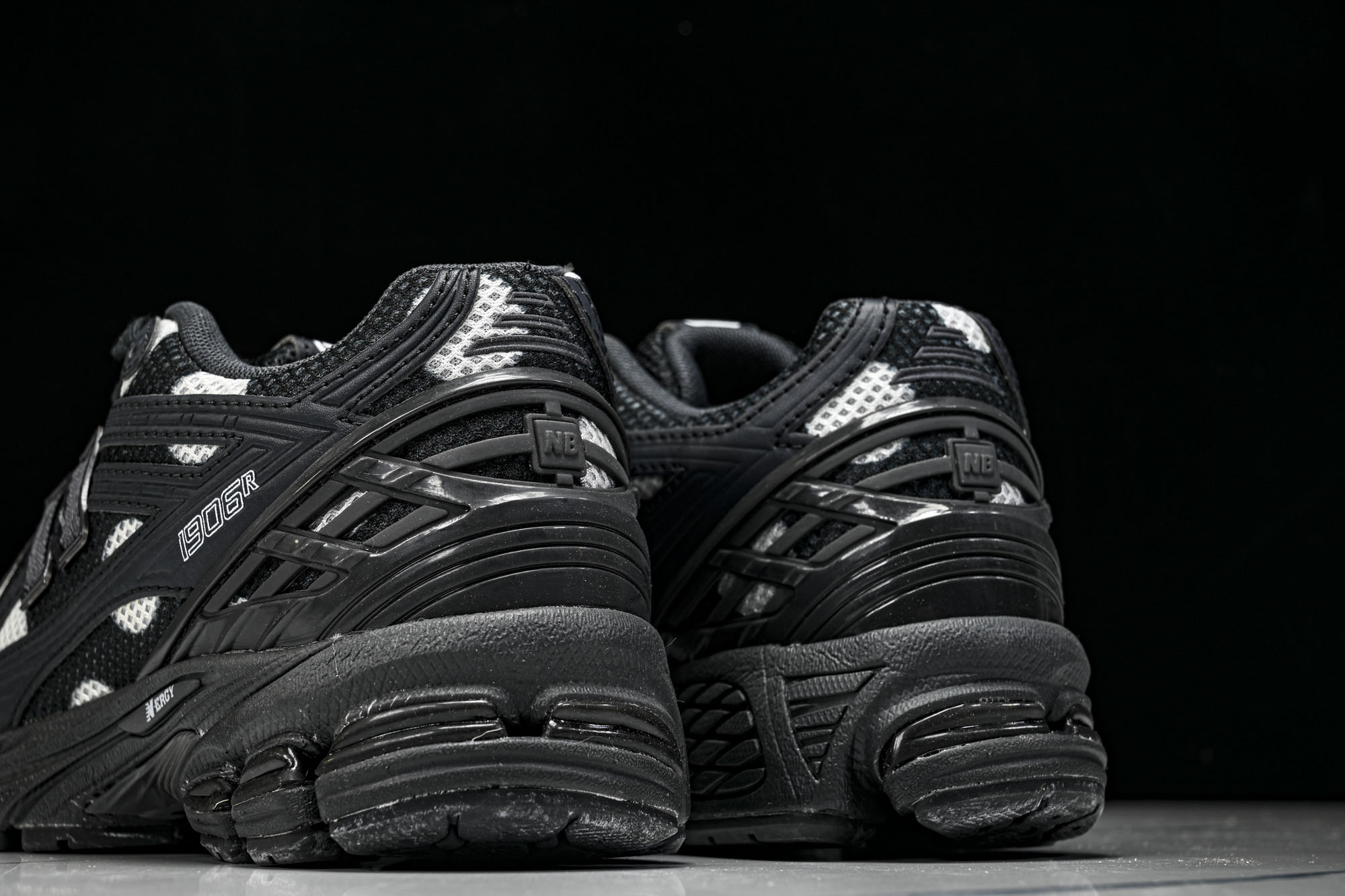 New Balance 1906系列复古老爹风休闲运动慢跑鞋M1906RPB #YZ010#鞋款灵感源自