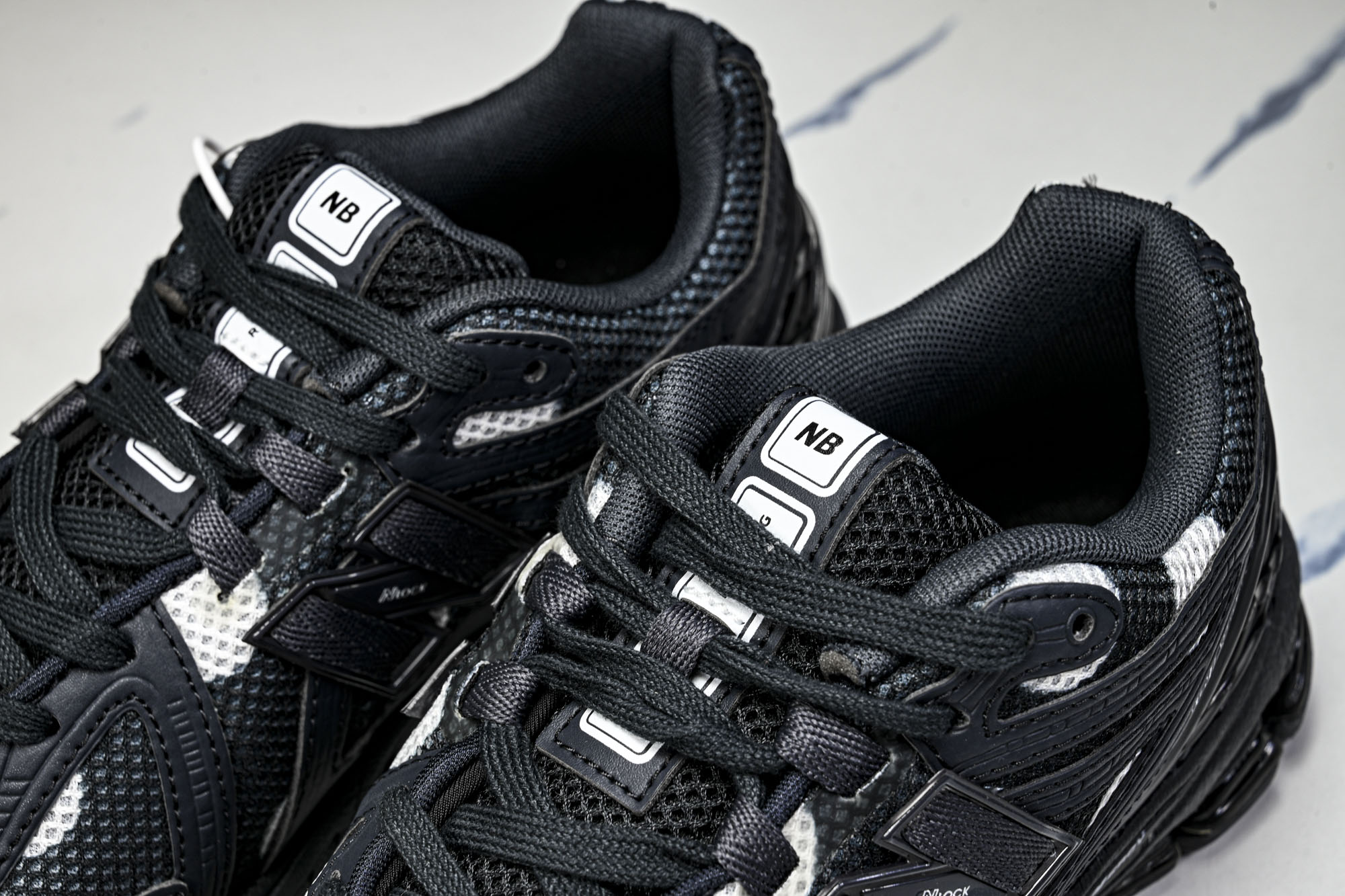 New Balance 1906系列复古老爹风休闲运动慢跑鞋M1906RPB #YZ010#鞋款灵感源自