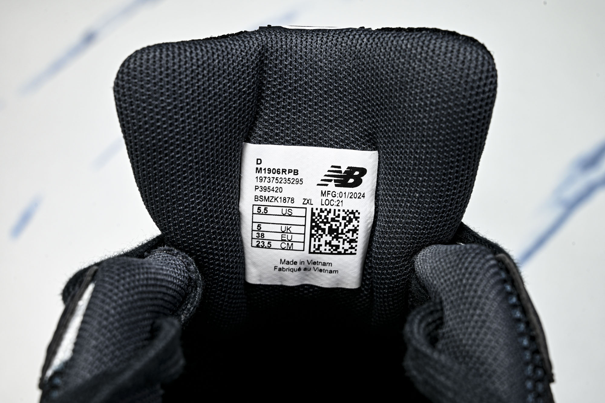 New Balance 1906系列复古老爹风休闲运动慢跑鞋M1906RPB #YZ010#鞋款灵感源自