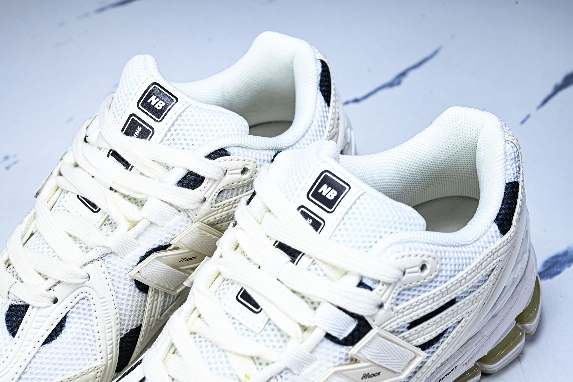 New Balance 1906系列复古老爹风休闲运动慢跑鞋M1906RPC #YZ010#鞋款灵感源自