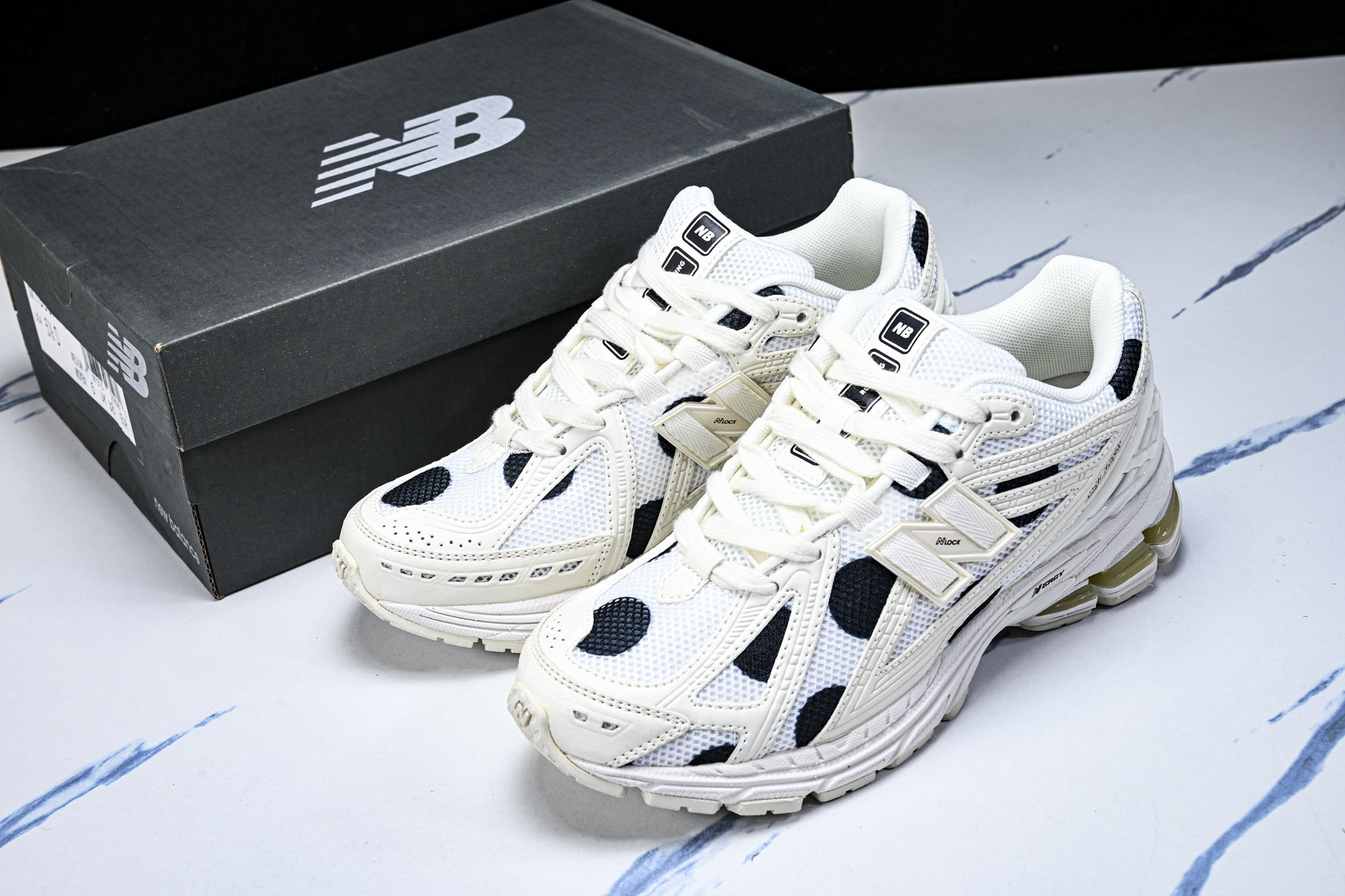 New Balance 1906系列复古老爹风休闲运动慢跑鞋M1906RPC #YZ010#鞋款灵感源自