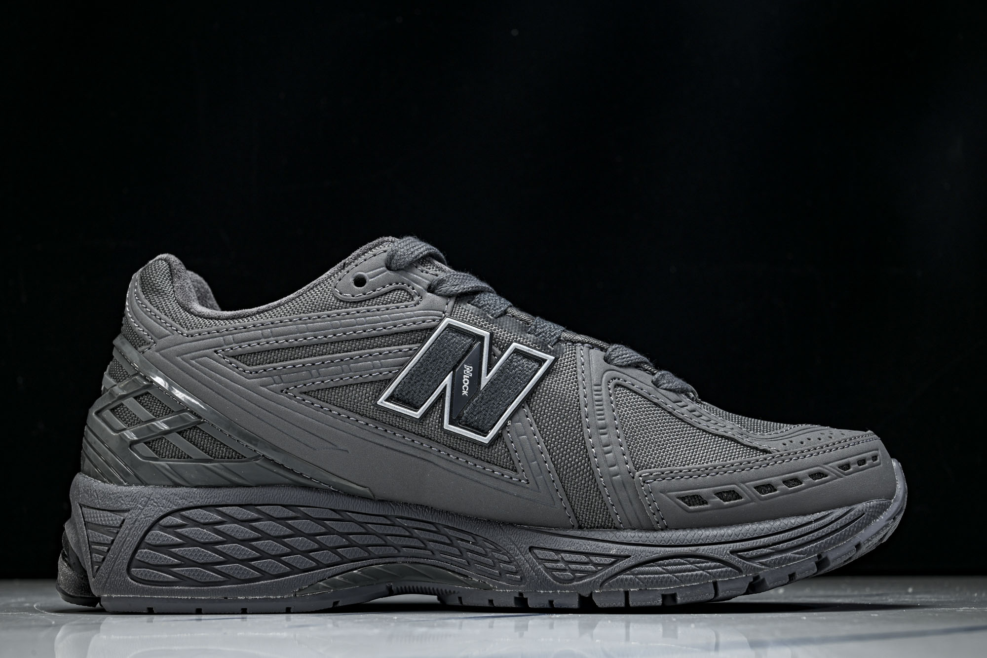 New Balance 1906系列复古老爹风休闲运动慢跑鞋M1906RU #YZ010#鞋款灵感源自设