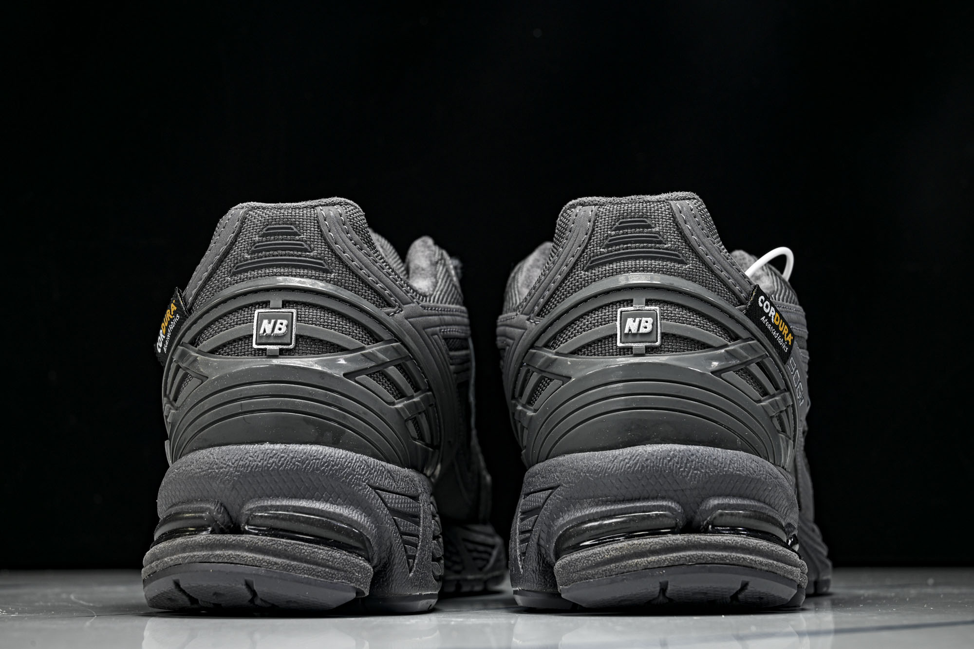 New Balance 1906系列复古老爹风休闲运动慢跑鞋M1906RU #YZ010#鞋款灵感源自设