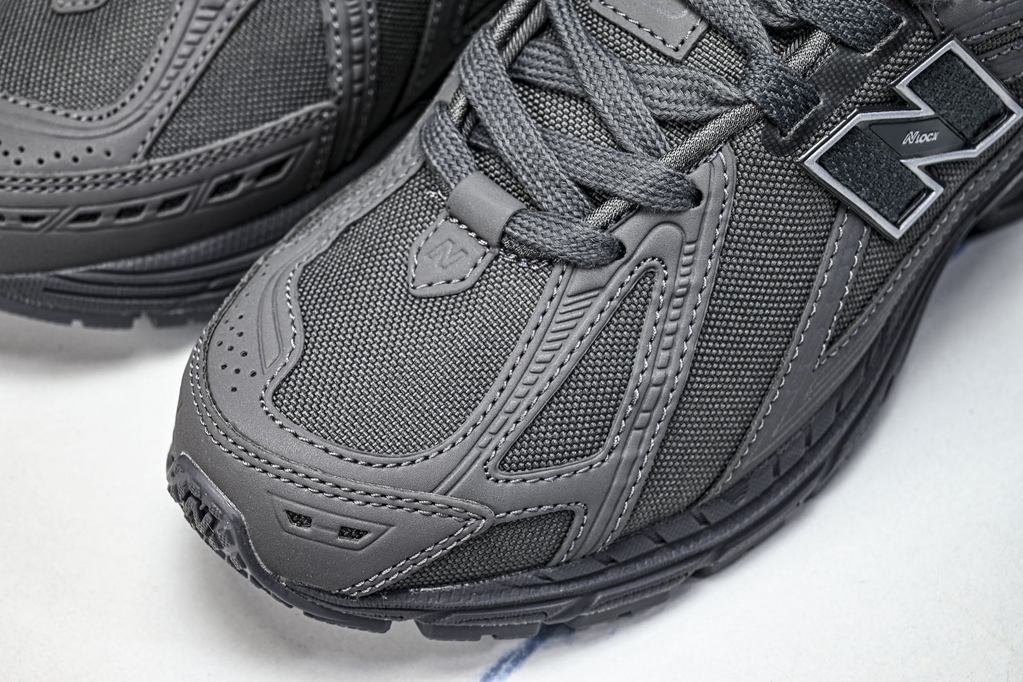 New Balance 1906系列复古老爹风休闲运动慢跑鞋M1906RU #YZ010#鞋款灵感源自设