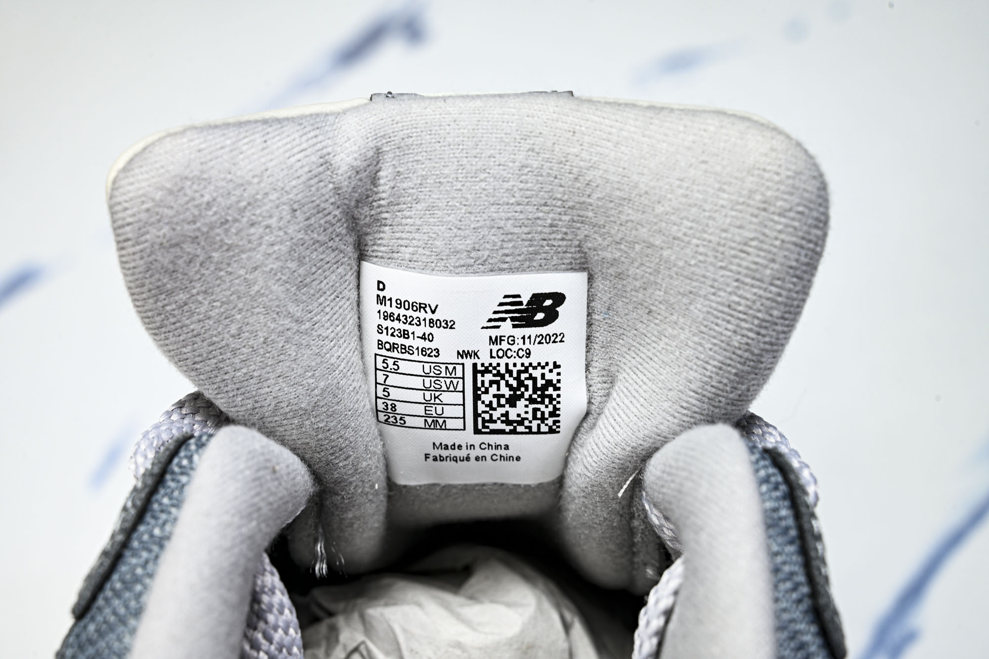 New Balance 1906系列复古老爹风休闲运动慢跑鞋M1906RV #YZ010#鞋款灵感源自设